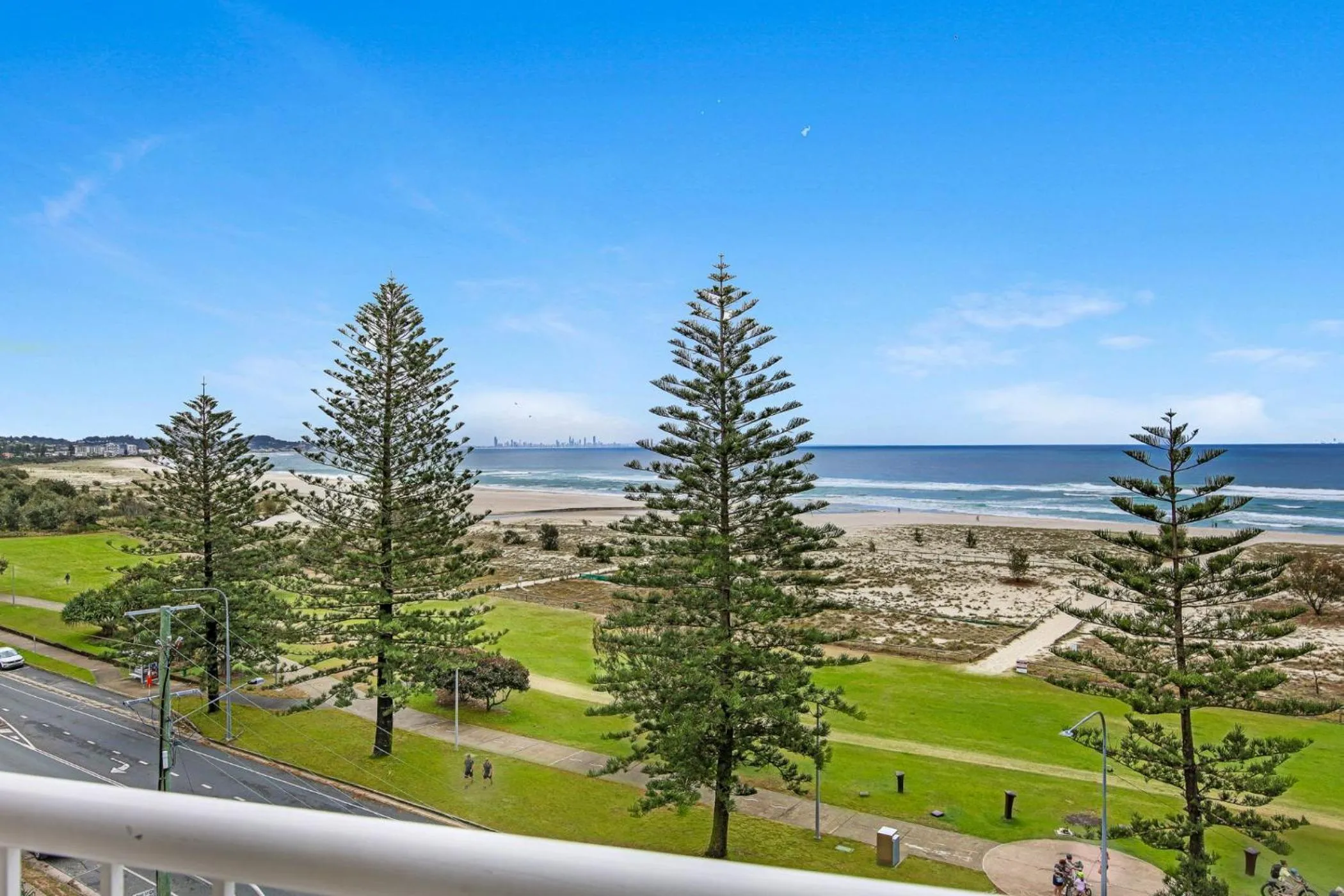 Day in Meridian Tower Kirra Beach