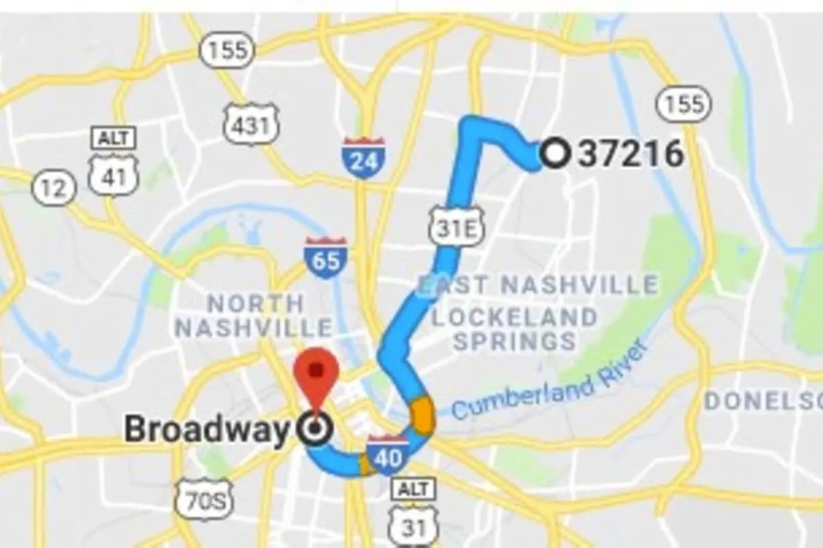 July Discount! Cottage Close to Downtown, Yard