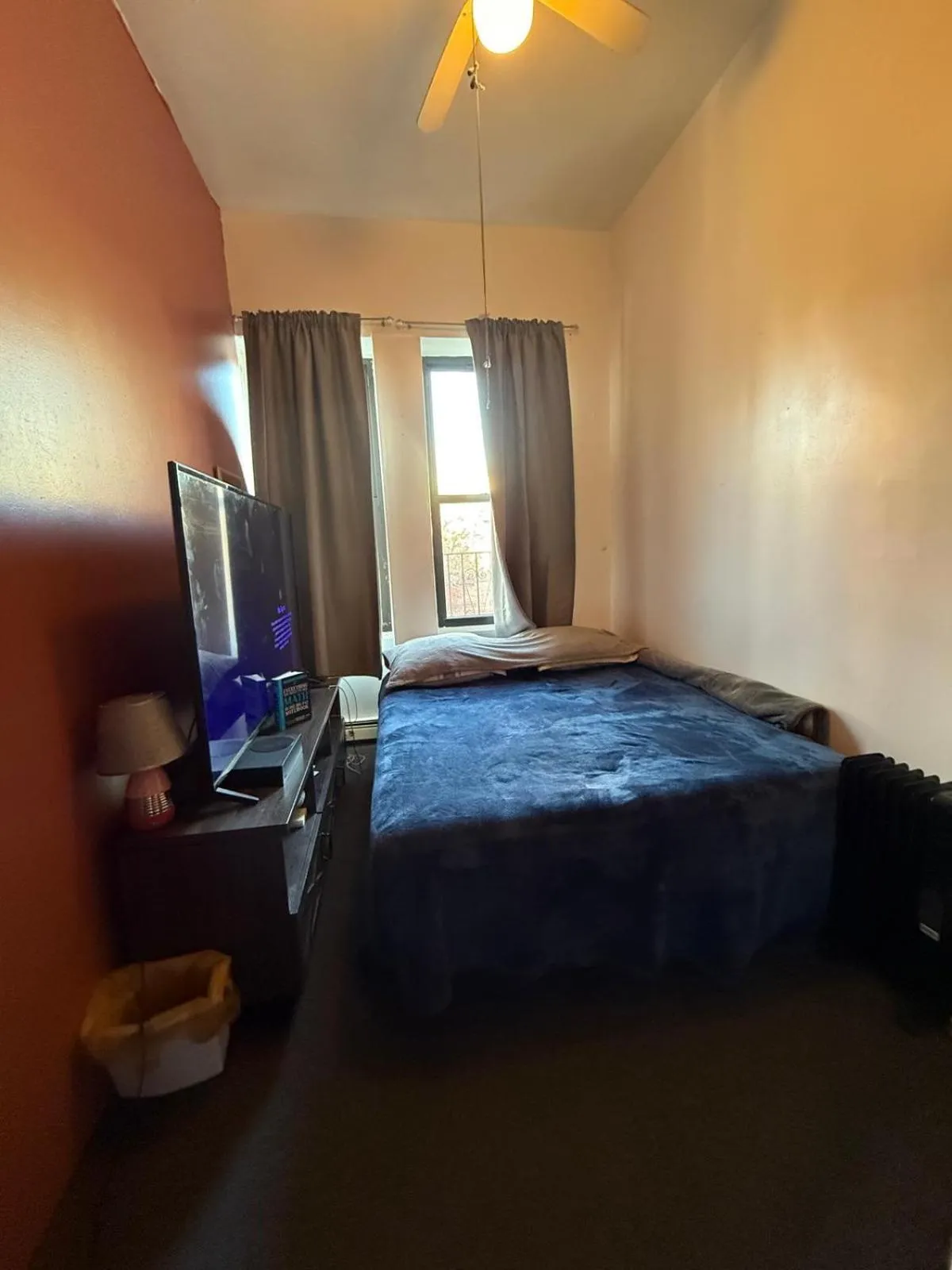 Bed in Macaw Guest House