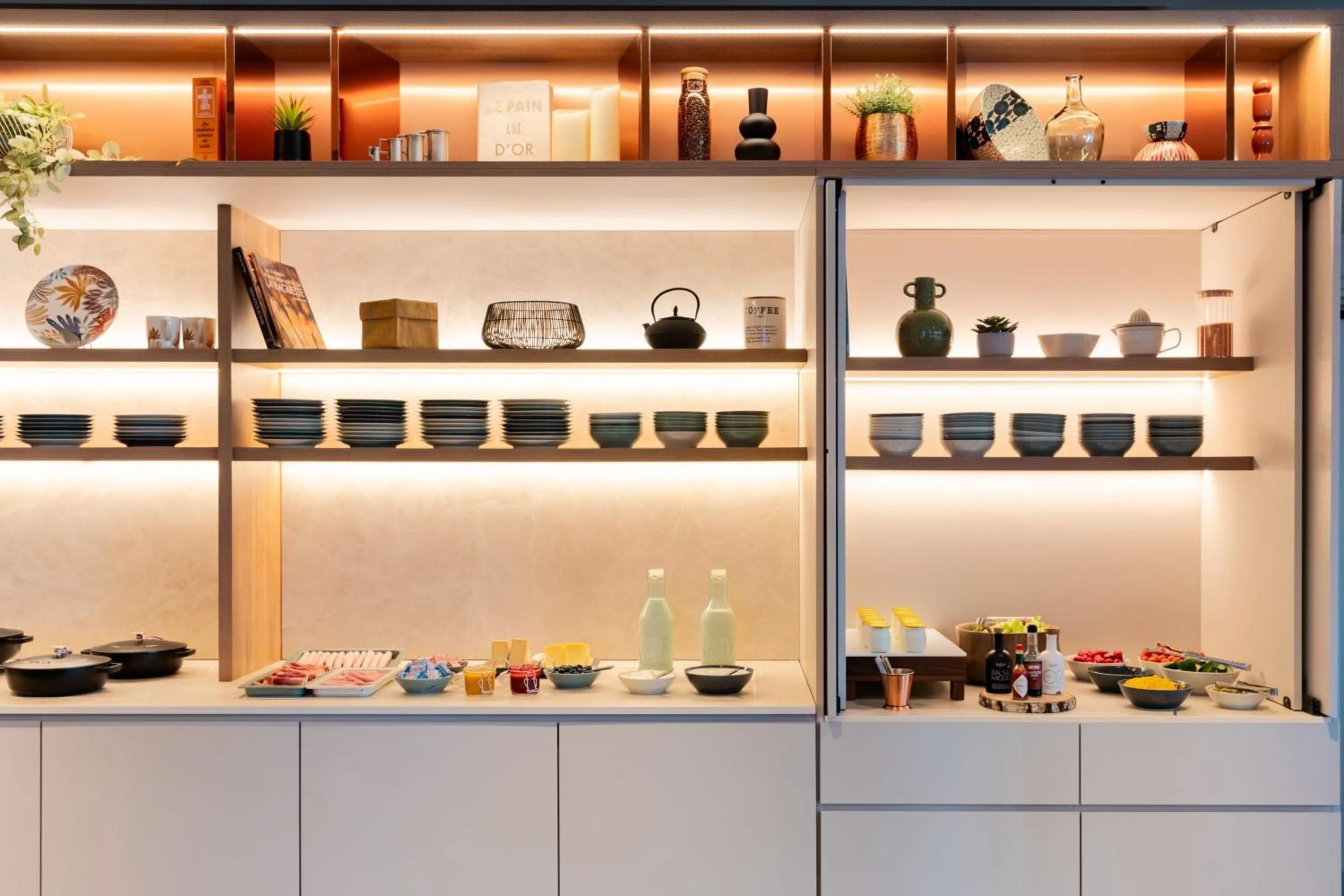 Breakfast in AC Hotel Paris Porte Maillot by Marriott