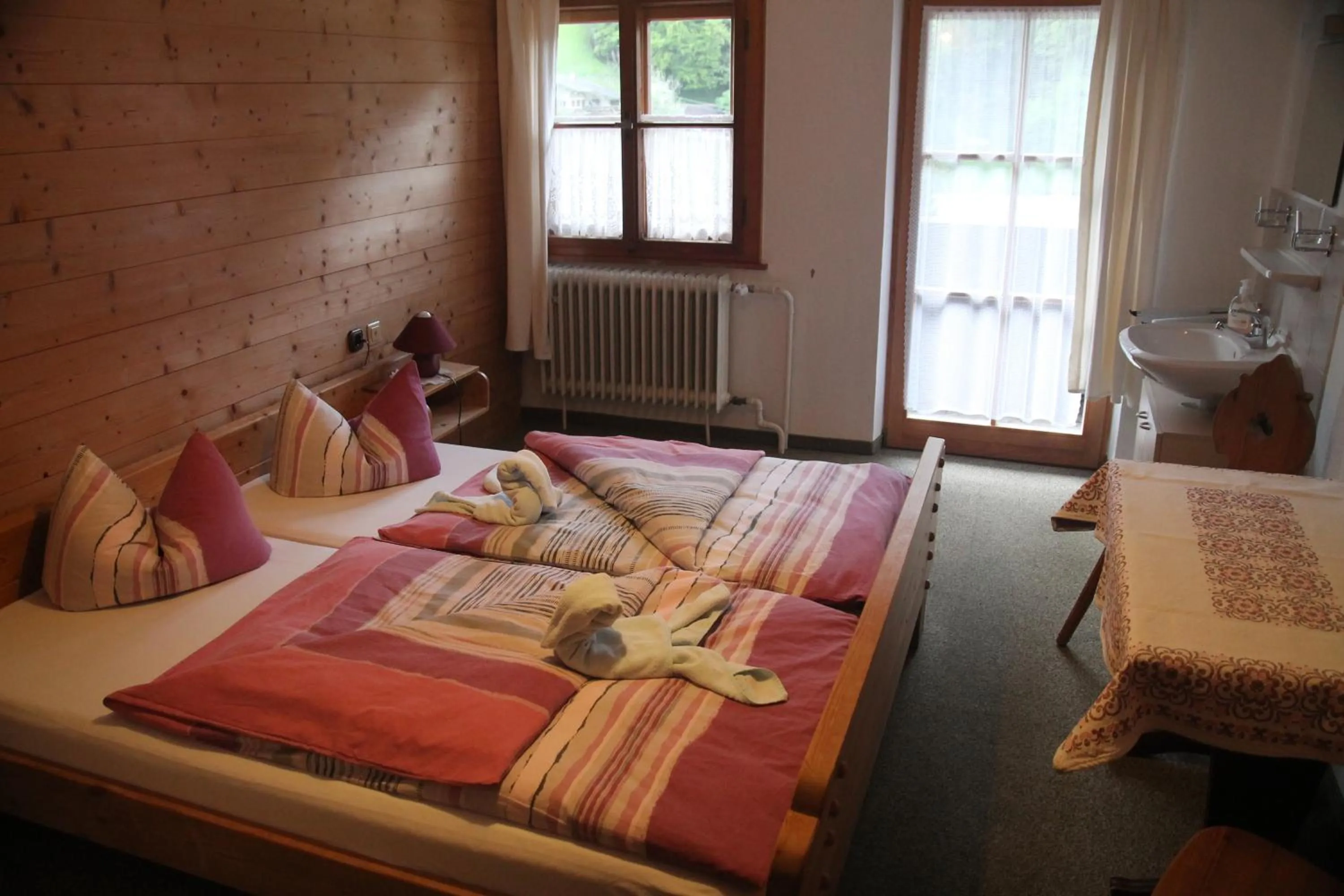 Bedroom in Wirtshaus und Pension Hocheck