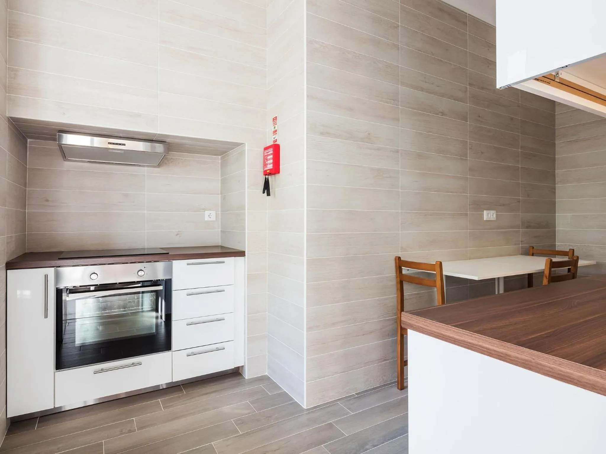 Kitchen or kitchenette in Vila Garden Guesthouse