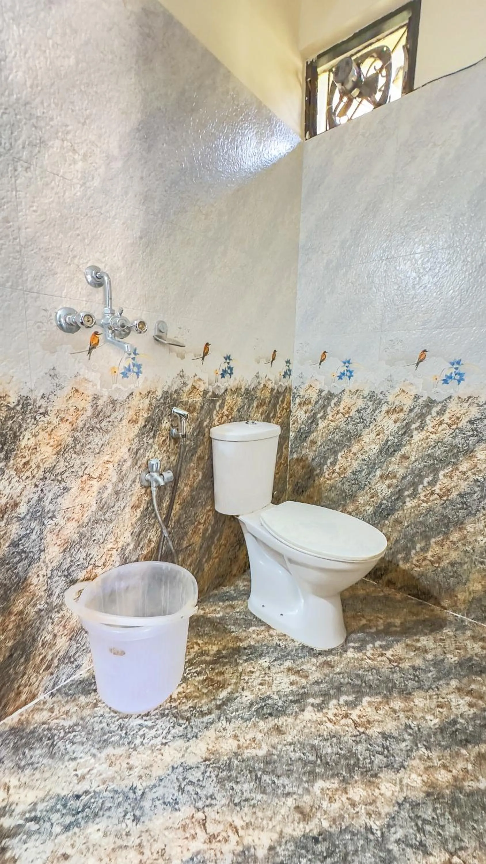 Bathroom in Hotel Leela Inn Candolim