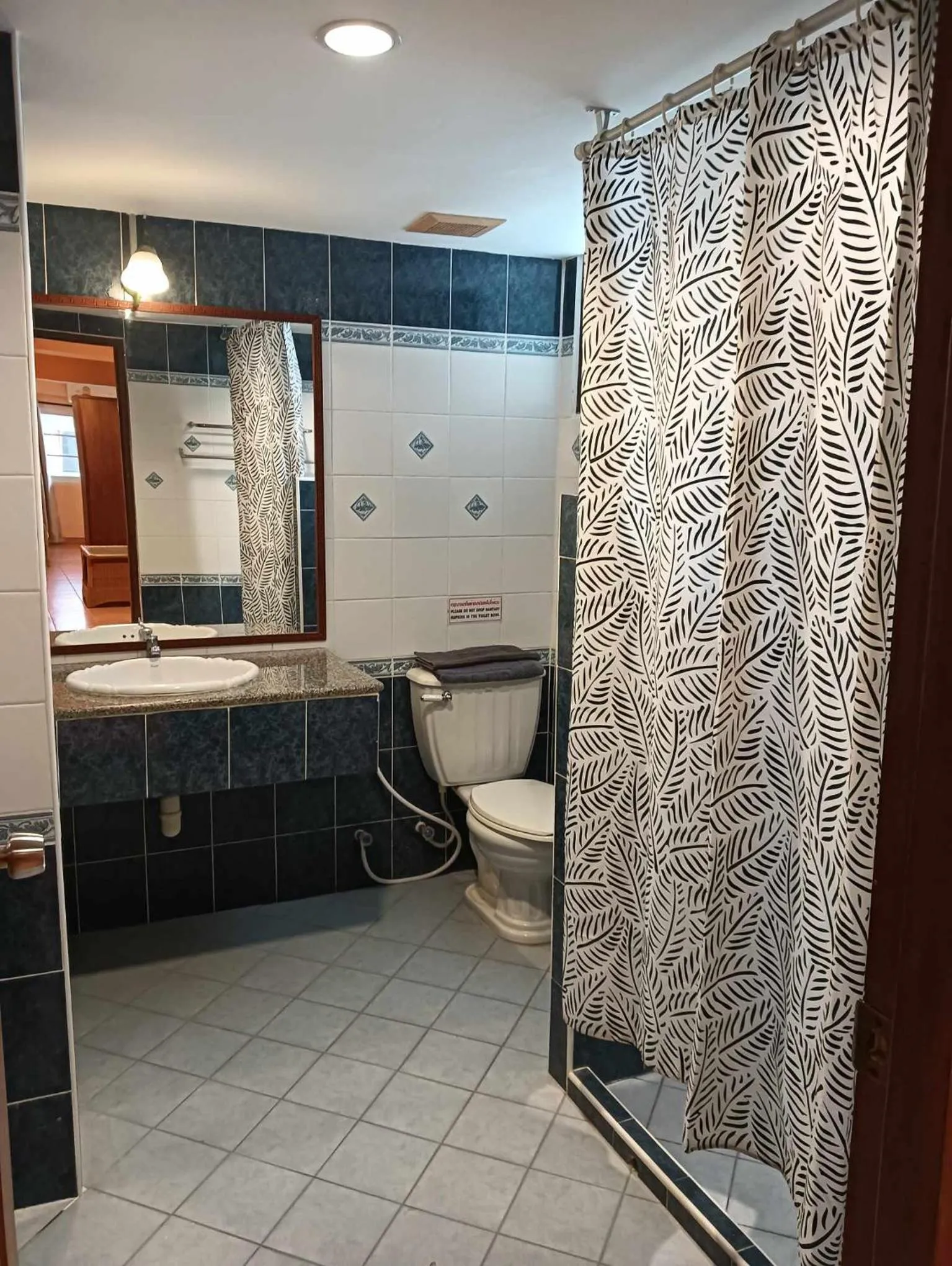 Shower in Nid Huahin Hotel