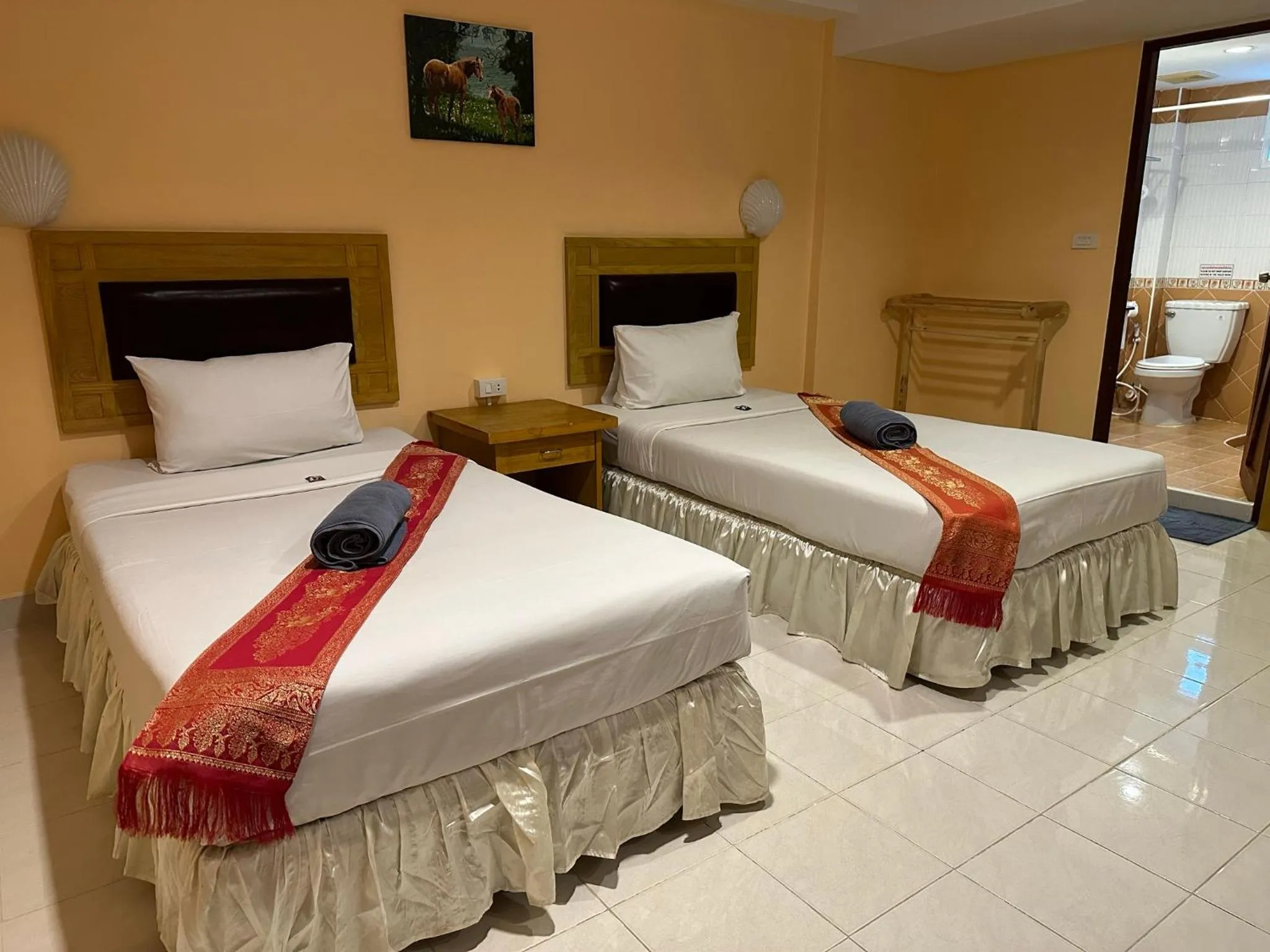 Bed in Nid Huahin Hotel