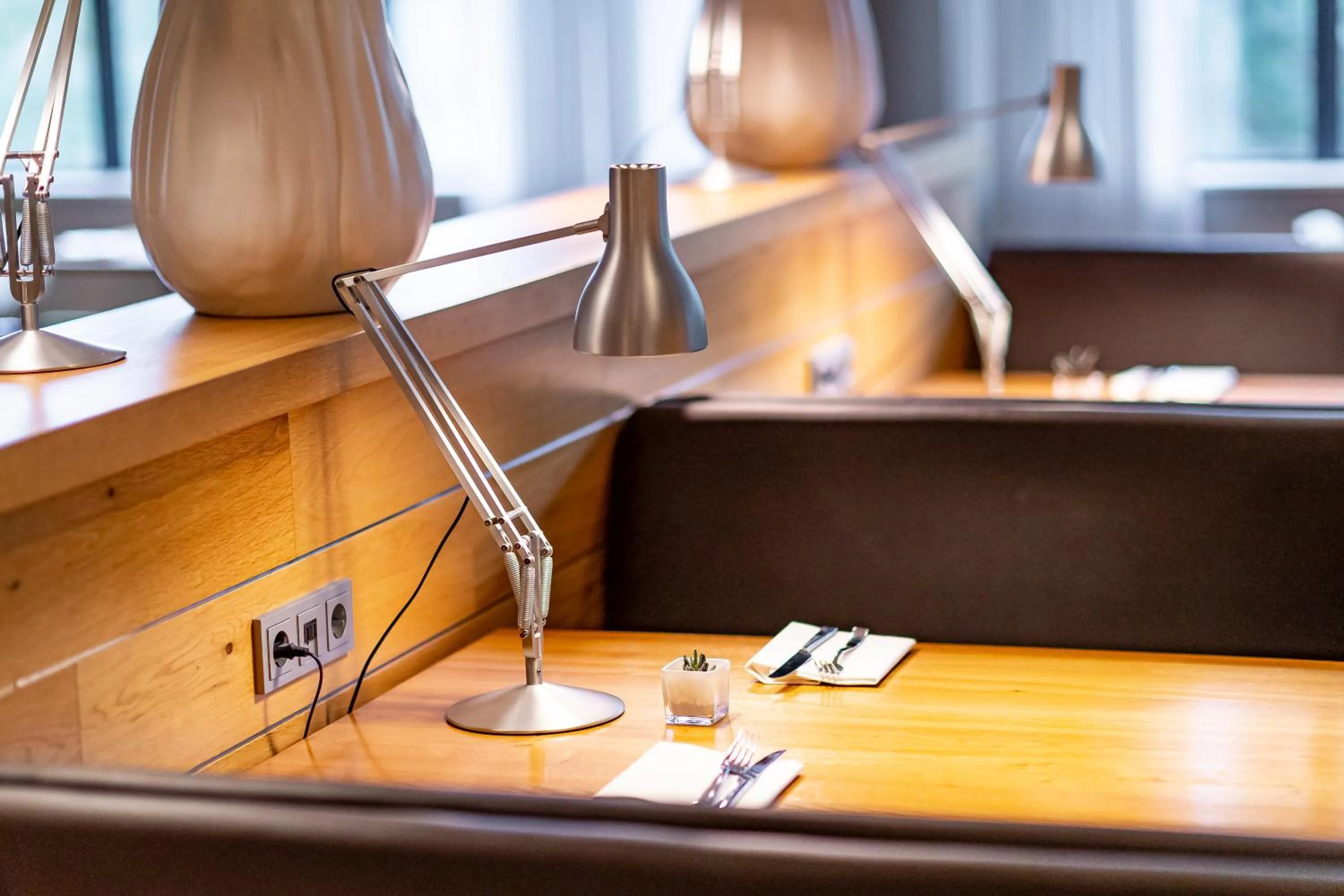 Lounge or bar in Holiday Inn Amsterdam - Arena Towers by IHG