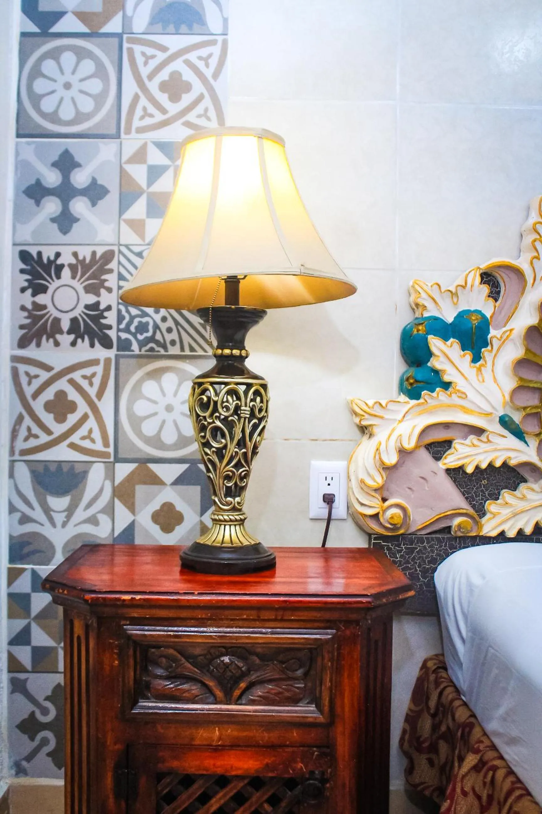 Photo of the whole room, Bed in Palacio Canton Hotel - Valladolid