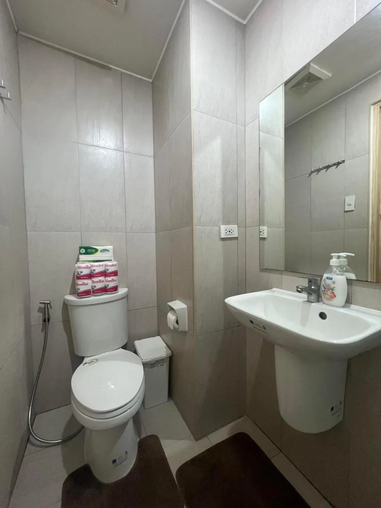 Toilet in Inspiria Condominium Tower, beside Abreeza Ayala Mall, Davao City