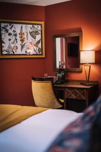 Bed in Bridge House Hotel & Silver Howe View Cottage