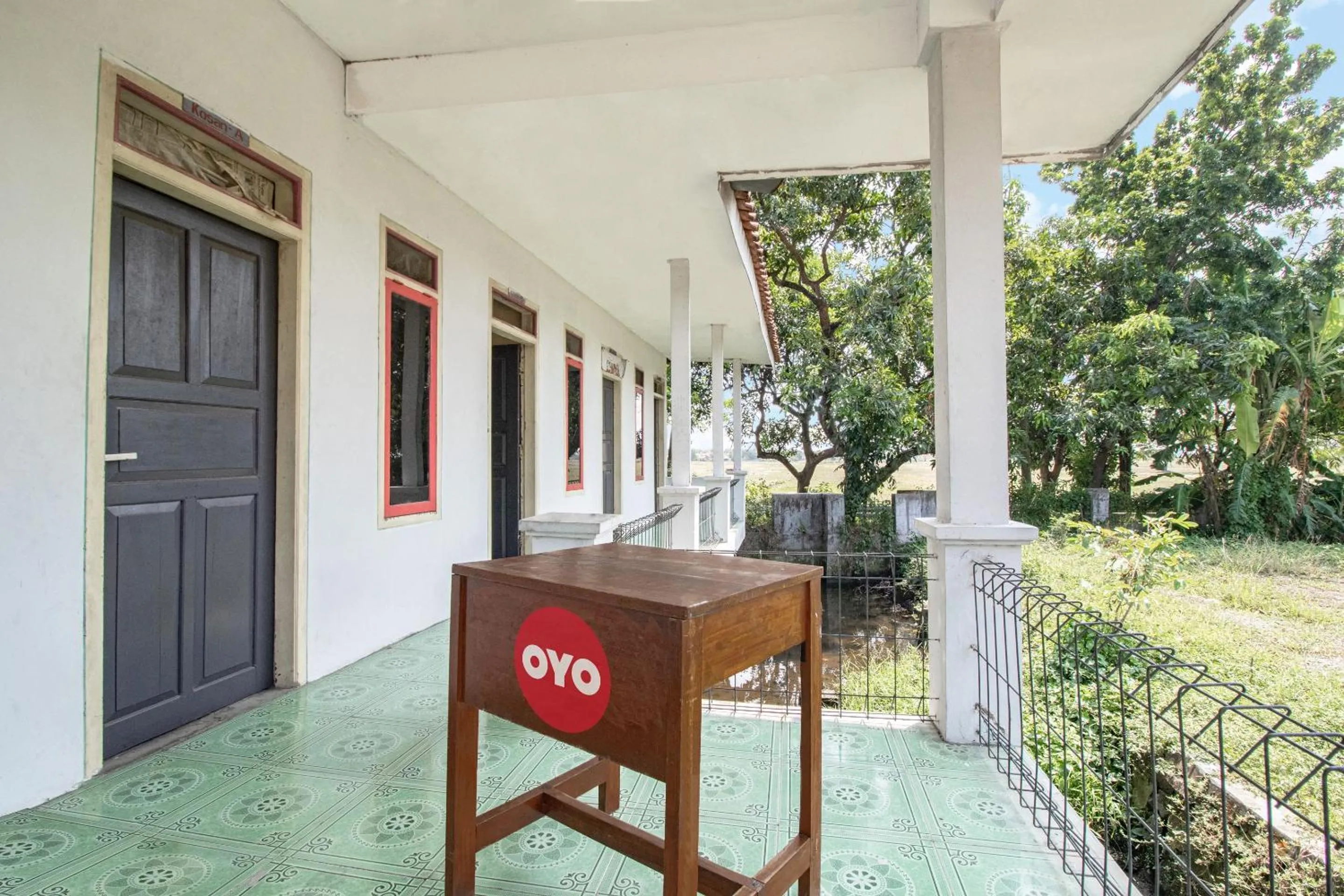 Lobby or reception in Hotel O Al Mahira Syariah
