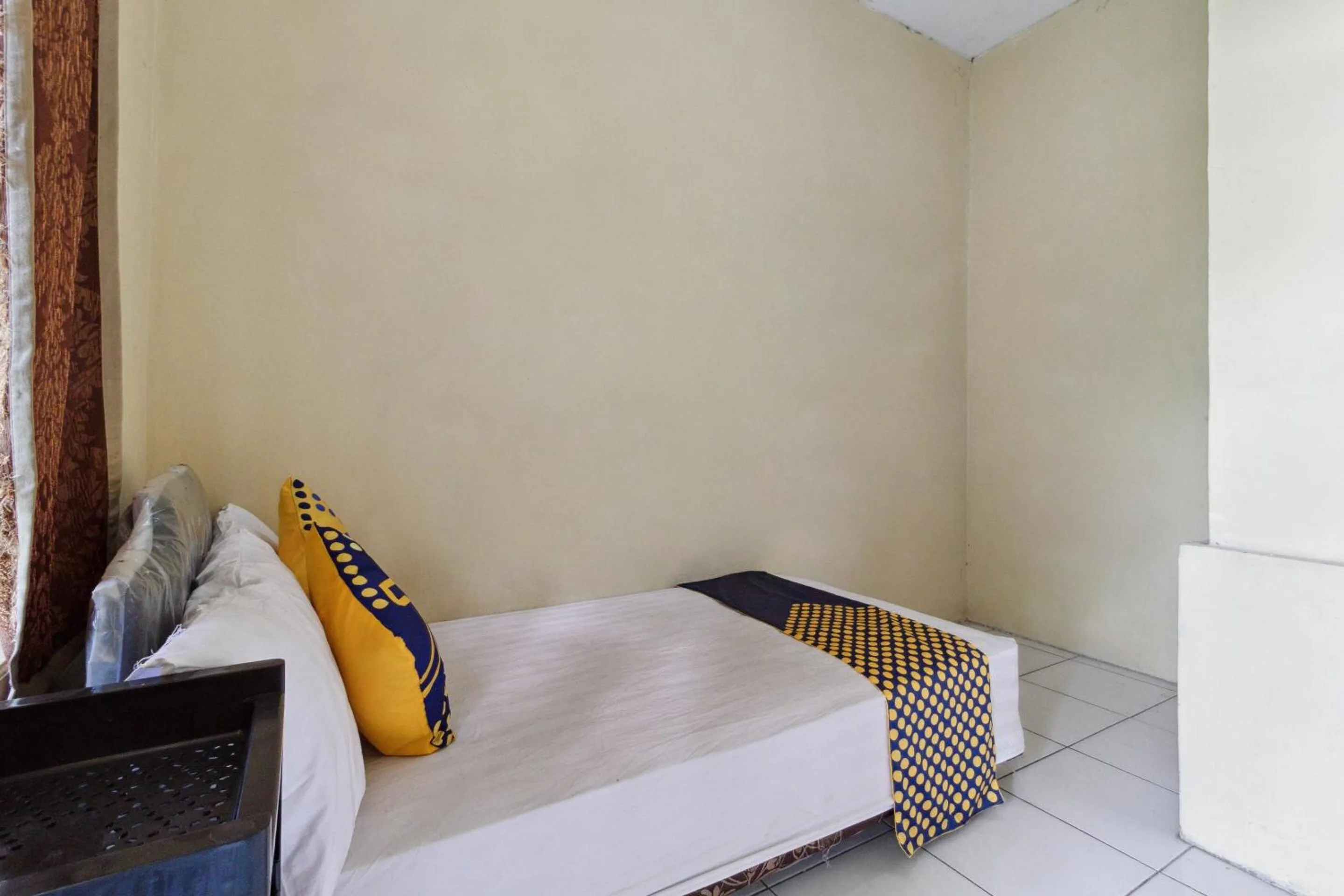 Bedroom, Bed in Hotel O Al Mahira Syariah