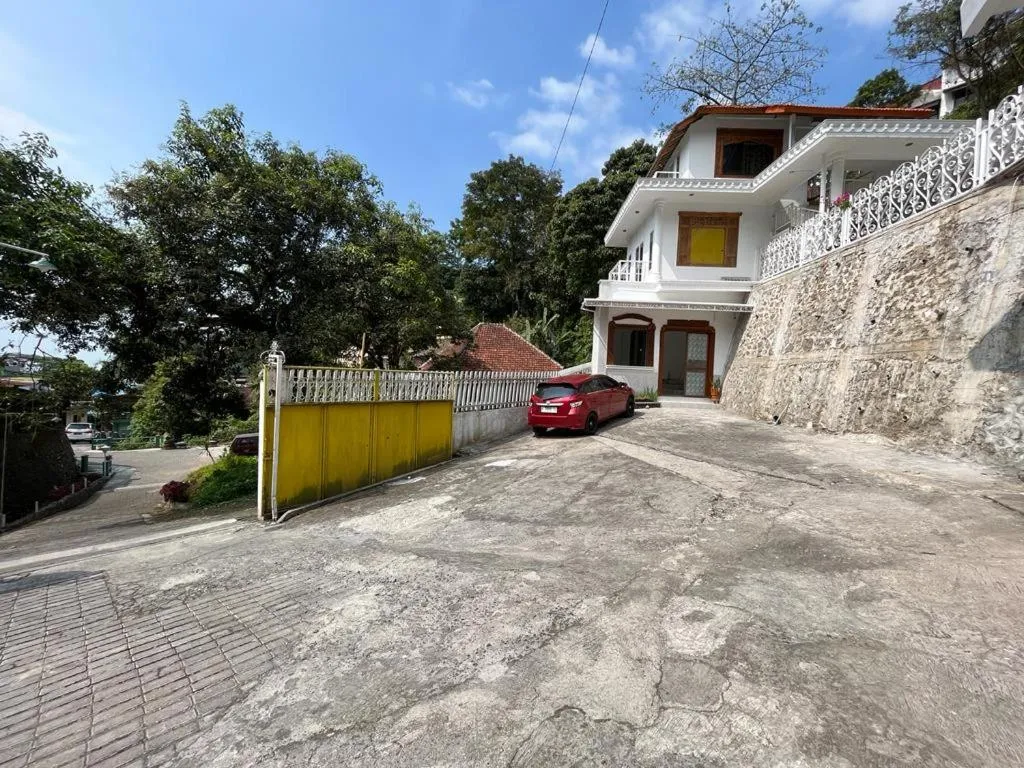 On site in OYO LIFE 92844 Penginapan Cibodas