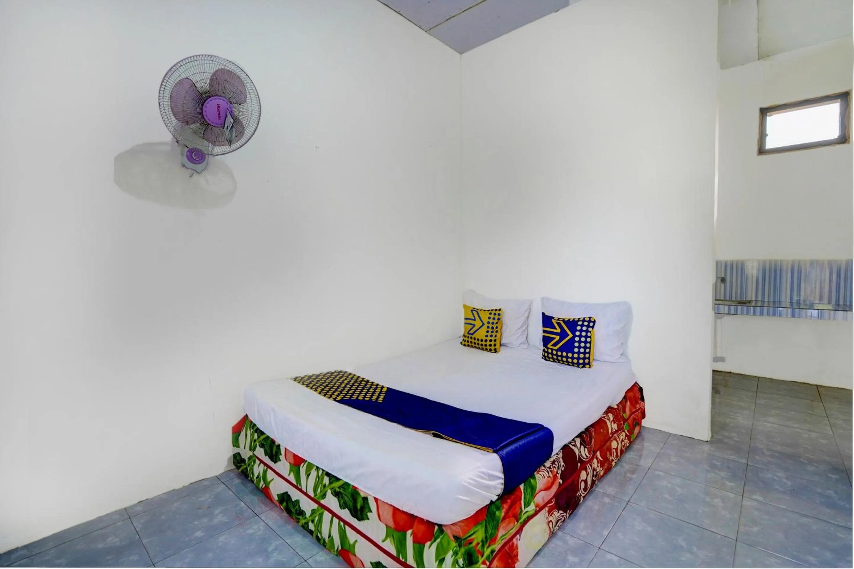 Bedroom, Bed in Hotel O Griya Sandi Syariah Rogojampi