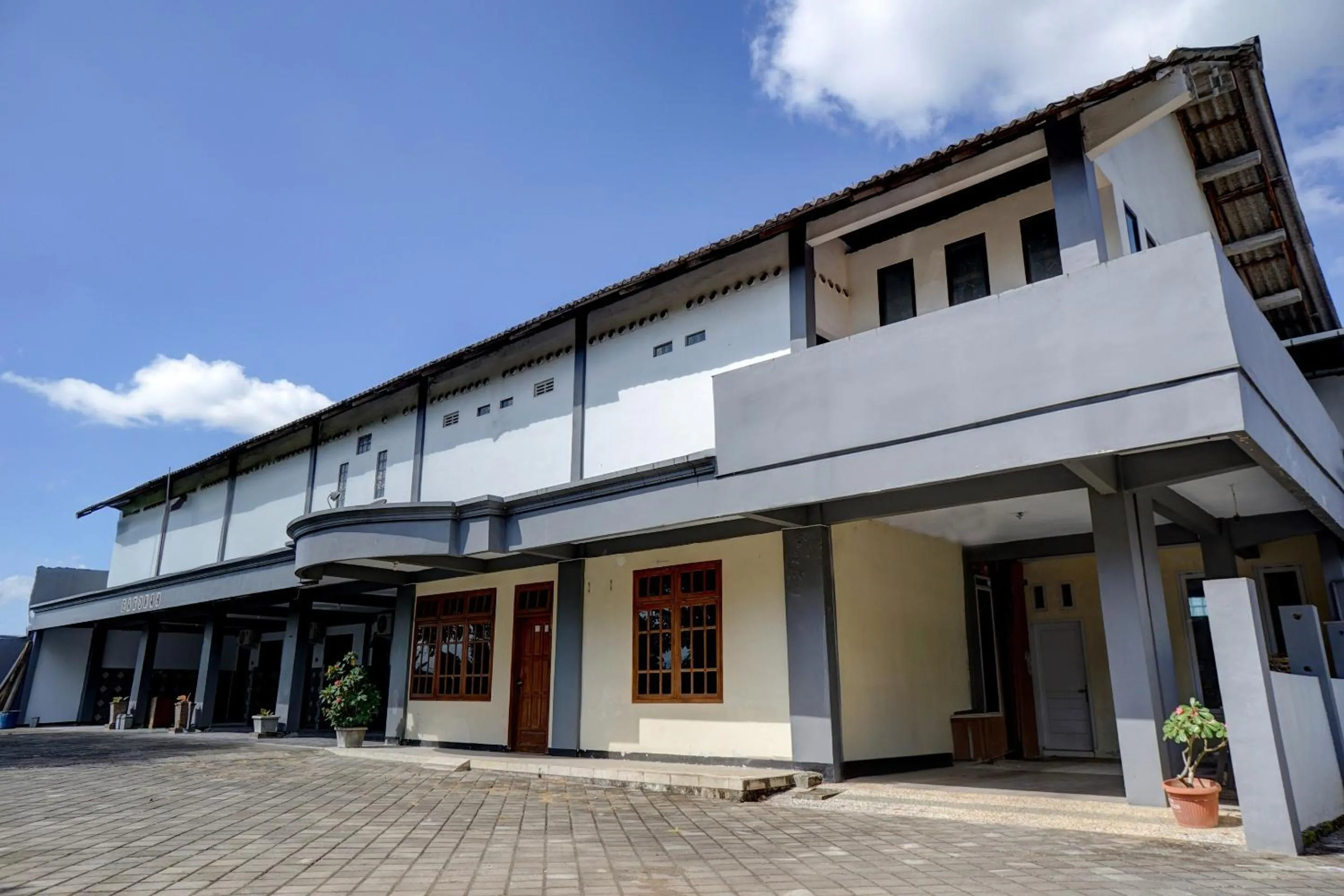 Lobby or reception in Collection O 92868 Nusantara Hotel