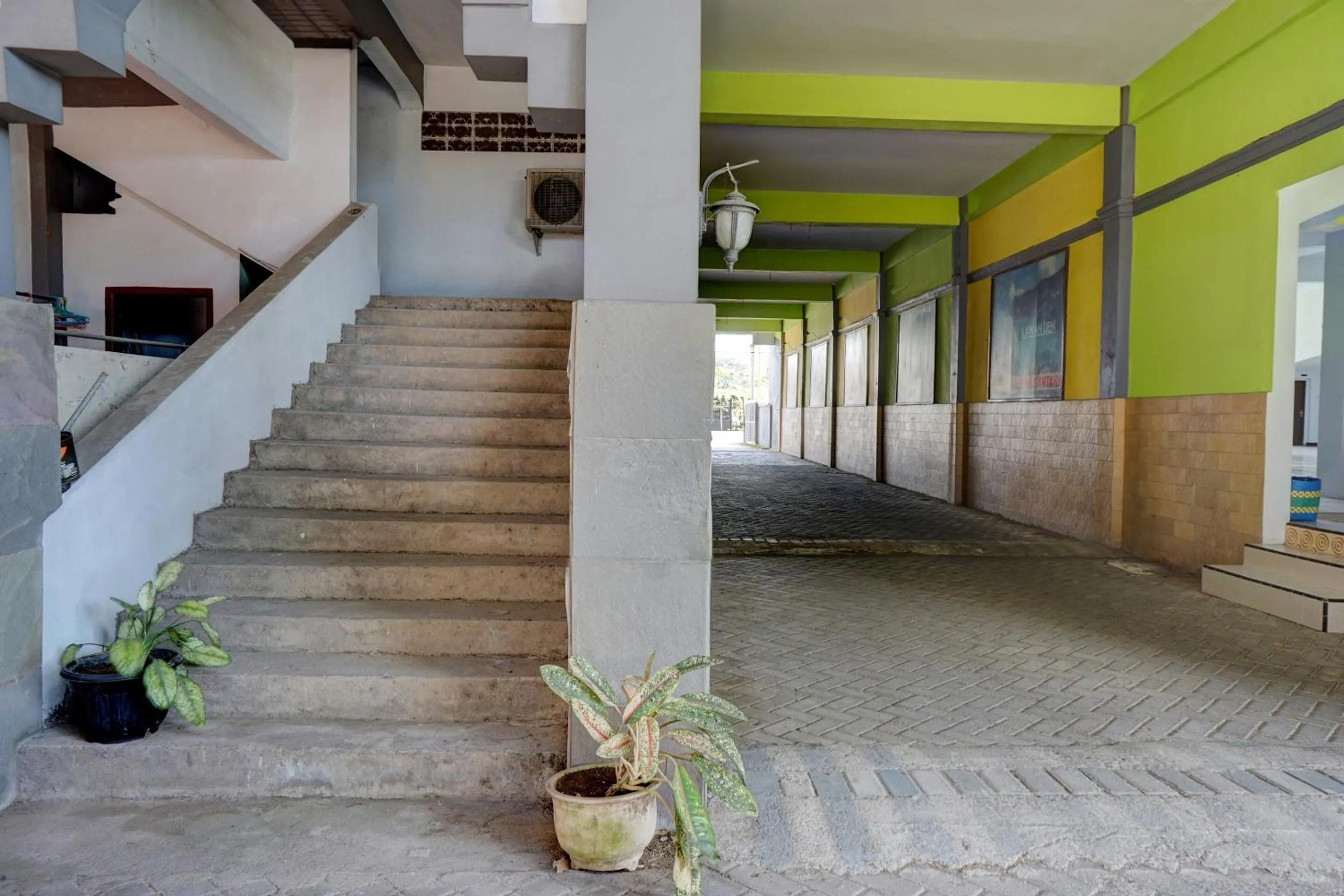 Lobby or reception in Collection O 92868 Nusantara Hotel
