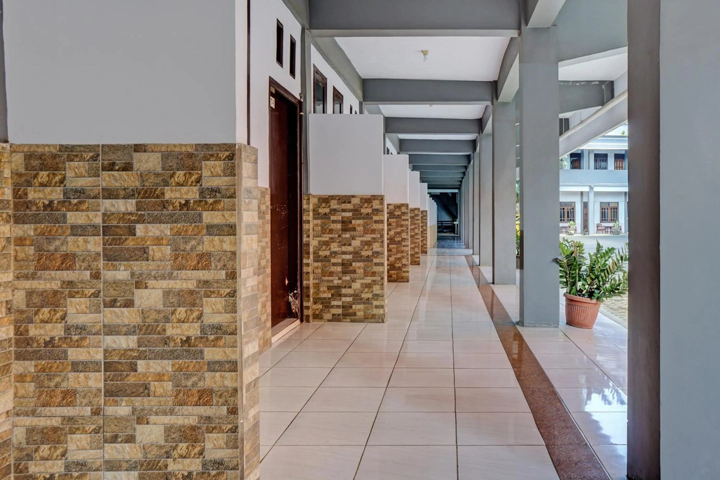 Lobby or reception in Collection O 92868 Nusantara Hotel