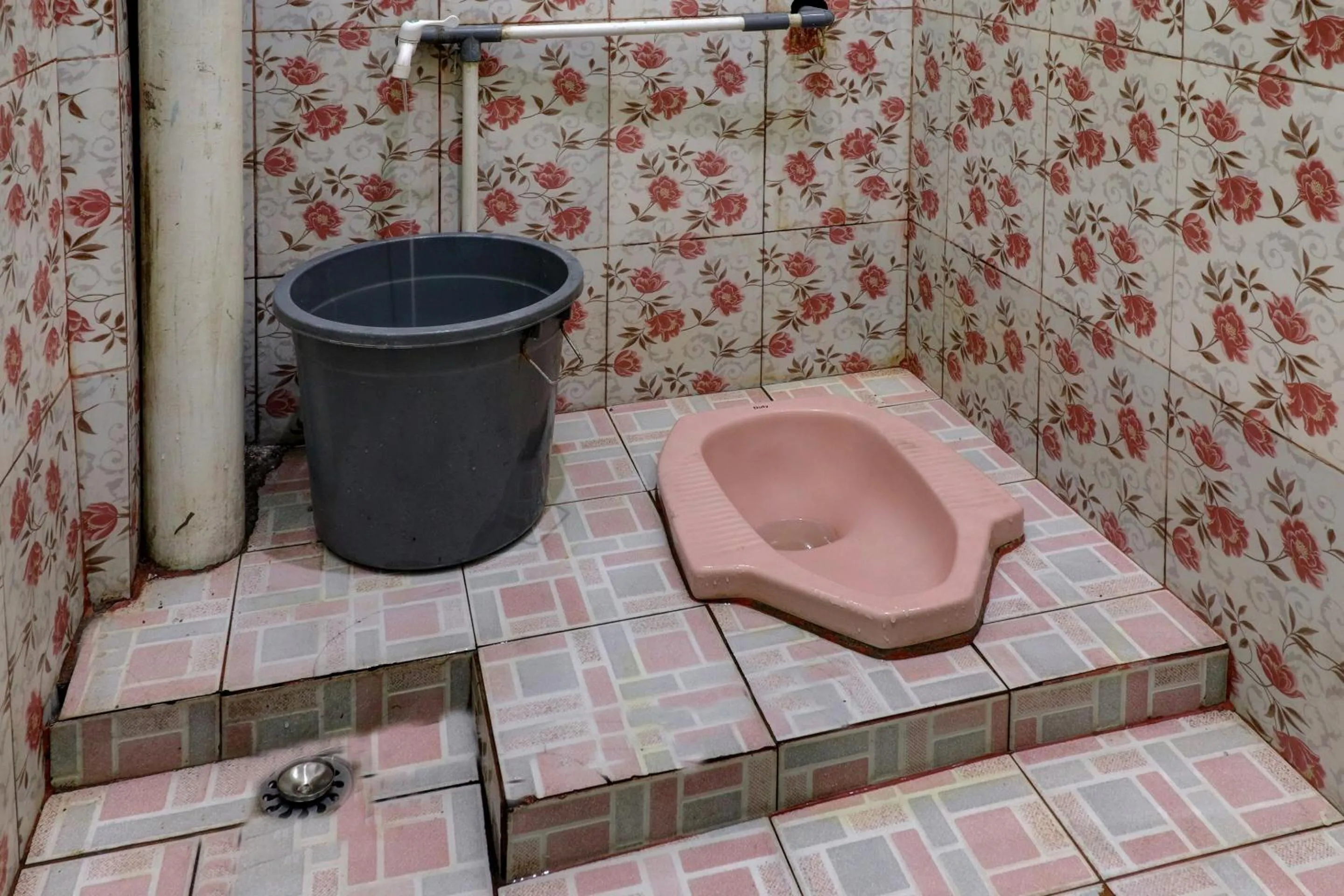 Bathroom in Hotel O Rania Kost Simpang Rimbo