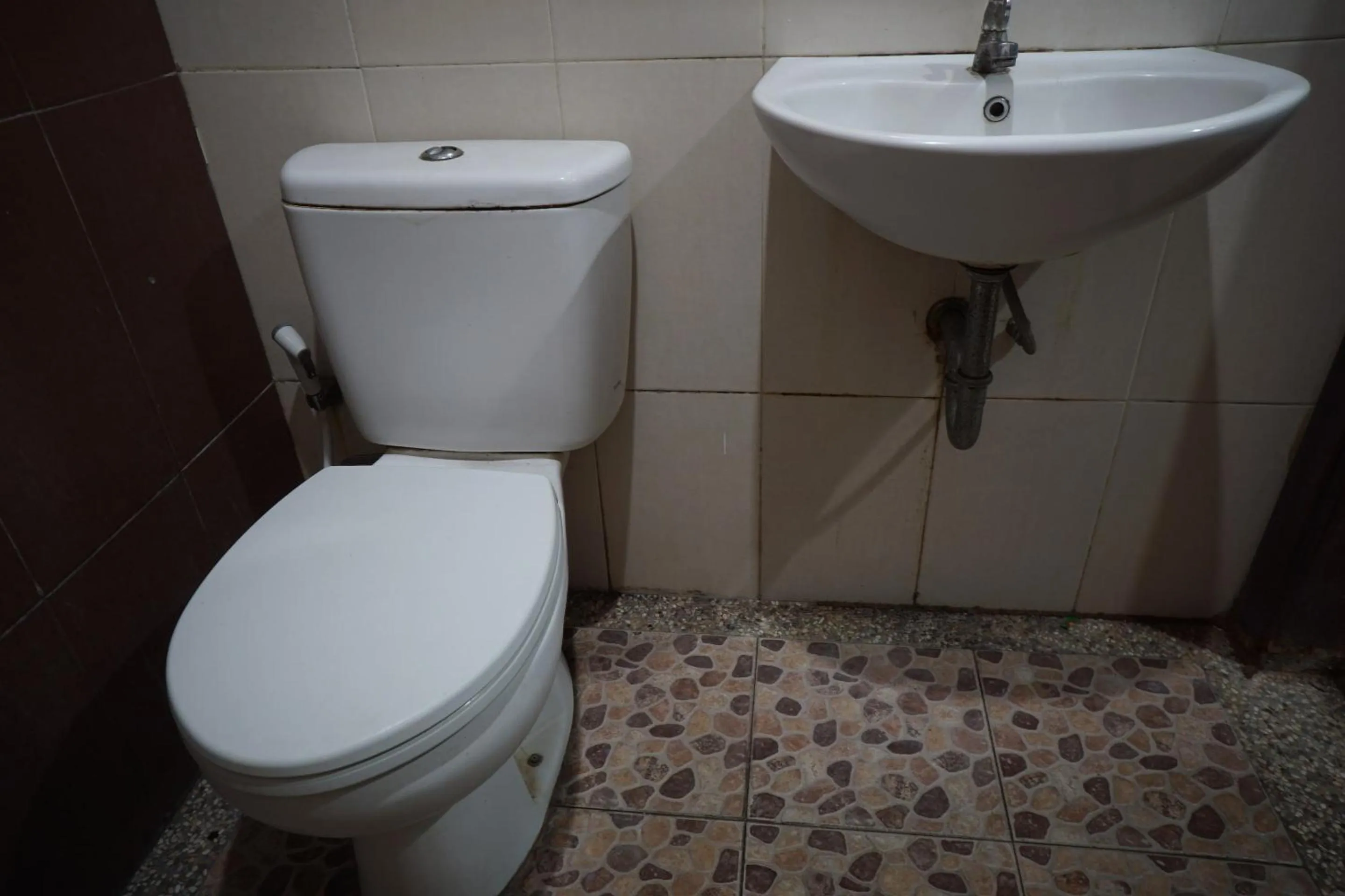 Bathroom in OYO 92863 Hotel Blessing