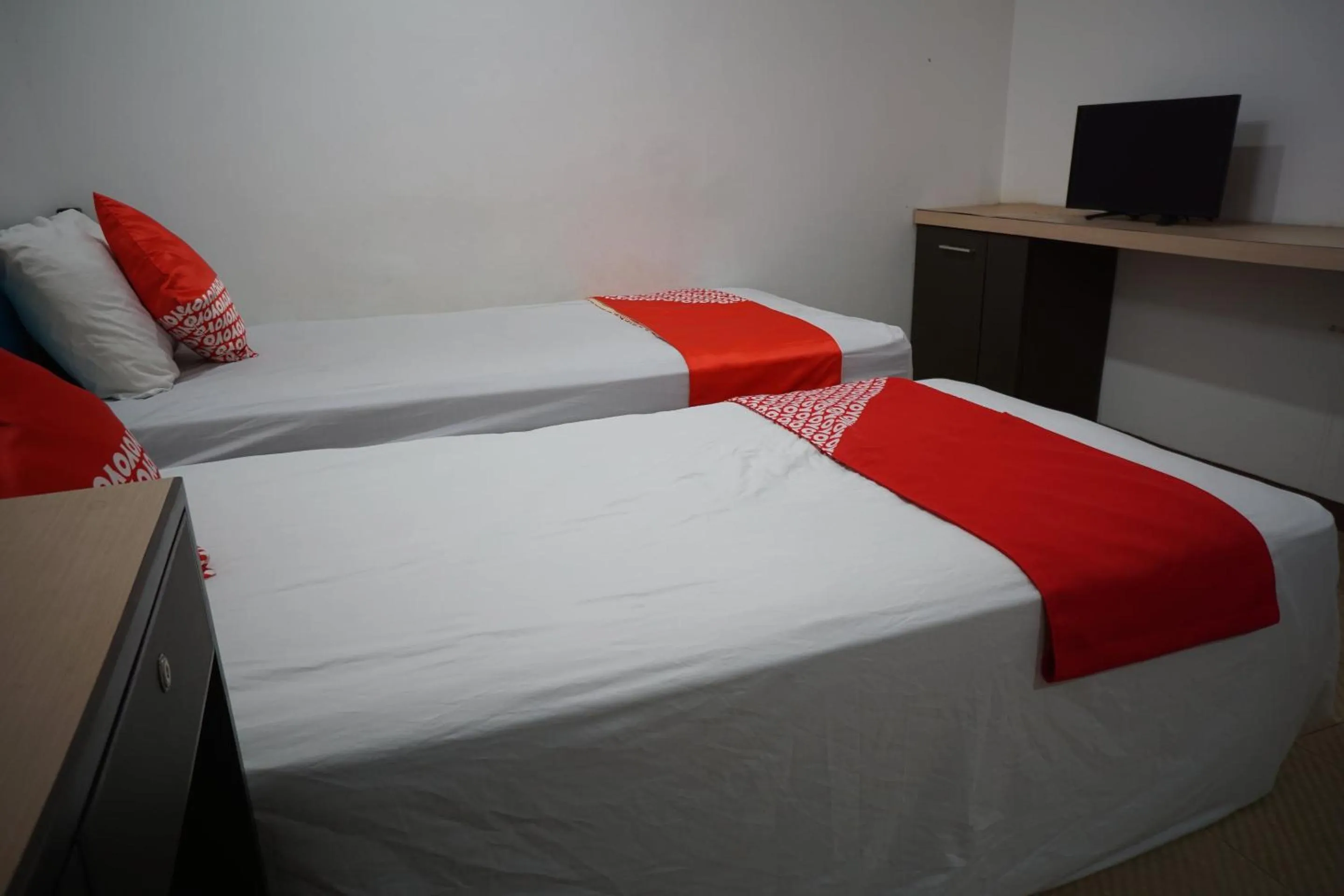 Bedroom in OYO 92863 Hotel Blessing