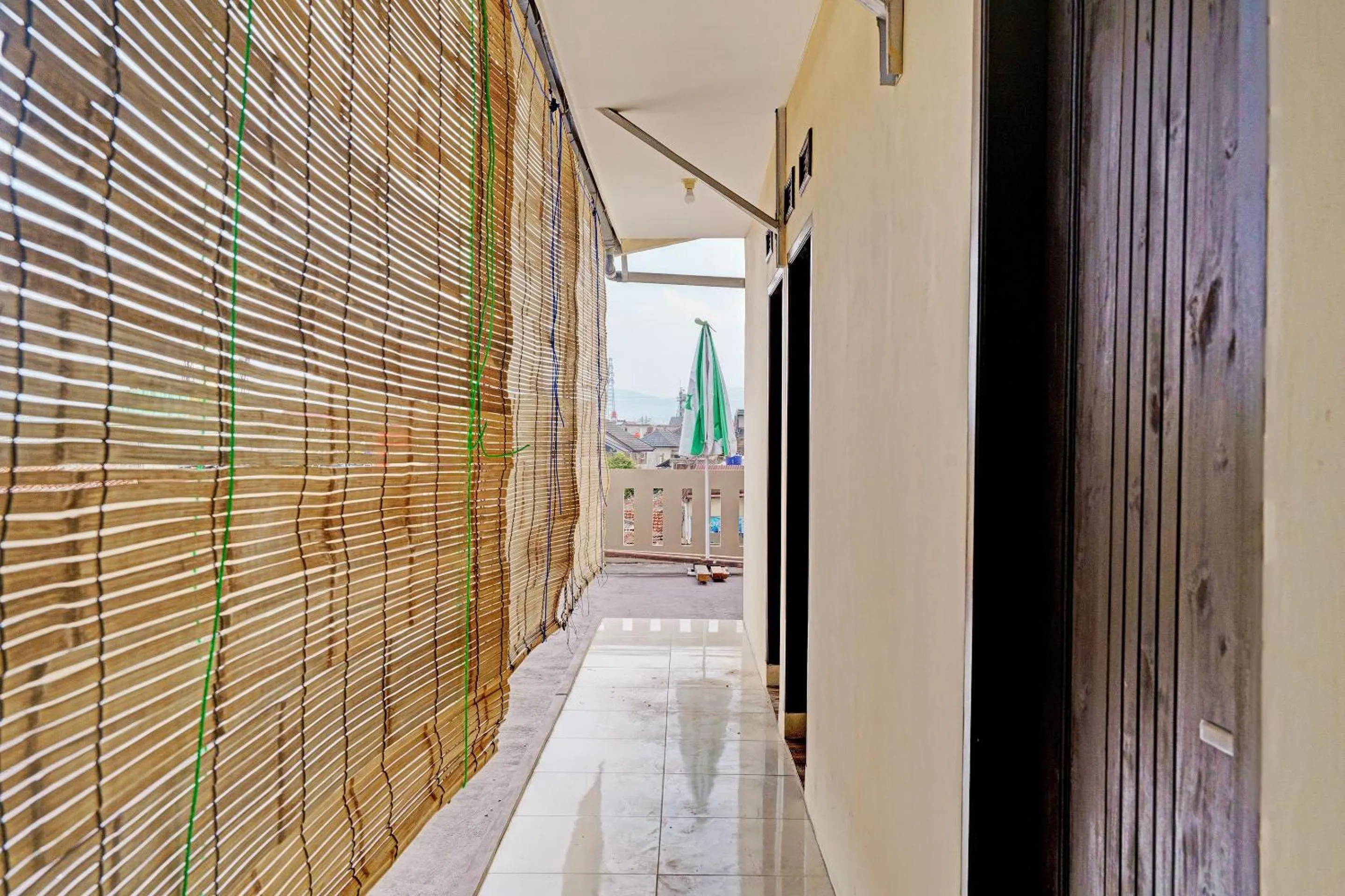 Lobby or reception in OYO 92871 Ciparay Residence