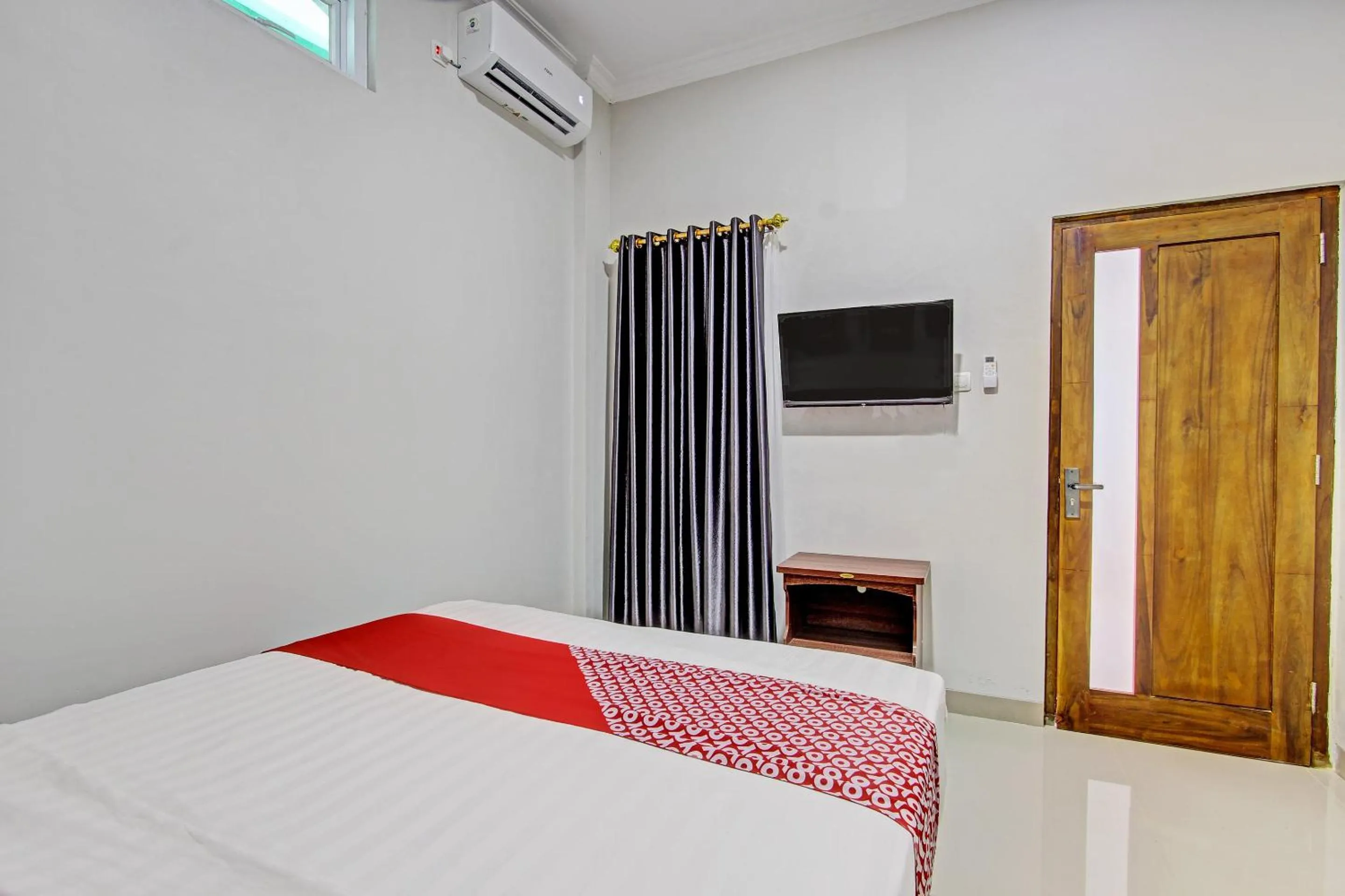 Bedroom in Hotel O Imperial Inn