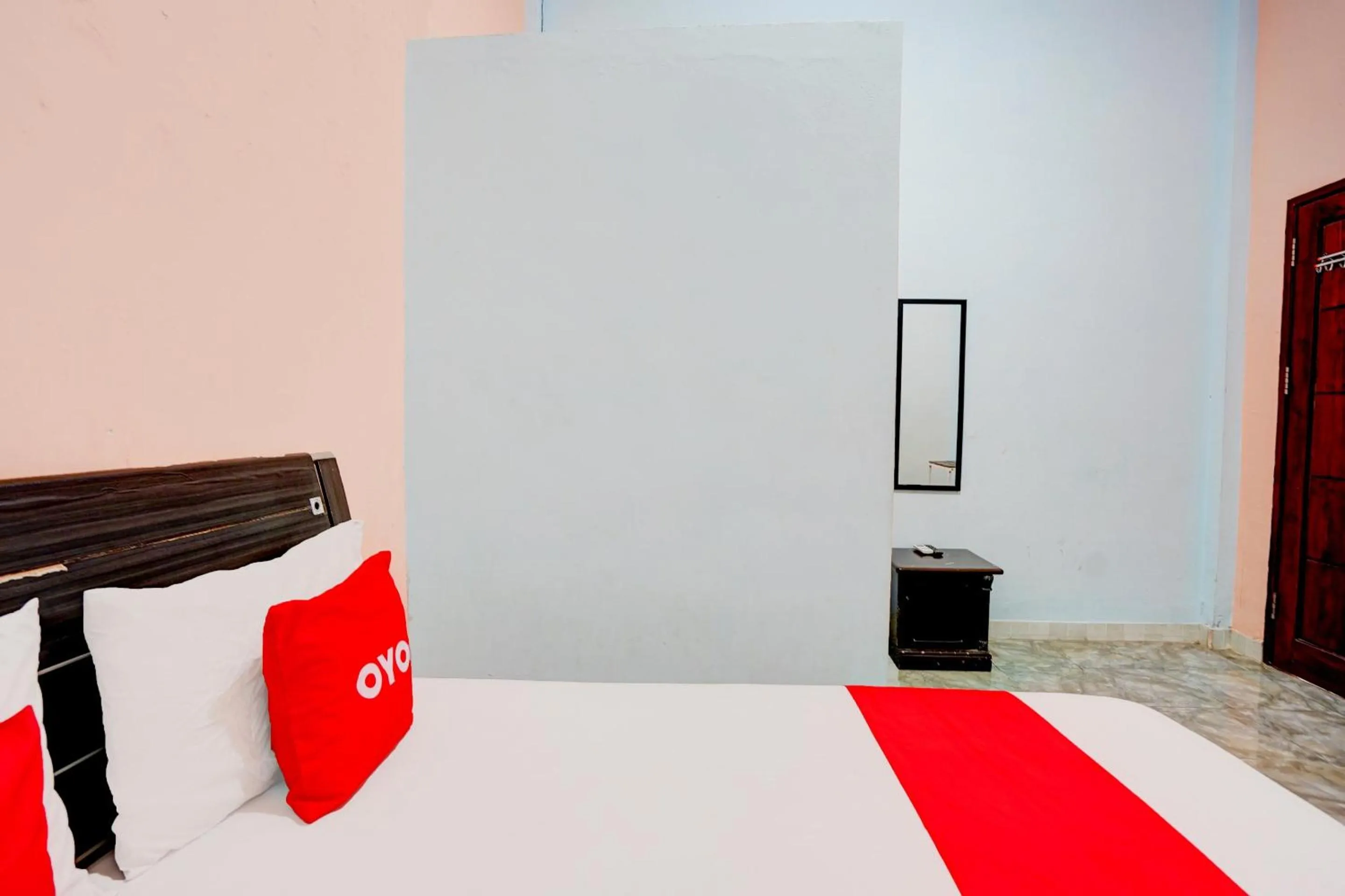 Bedroom, Bed in Hotel O Senja Syariah