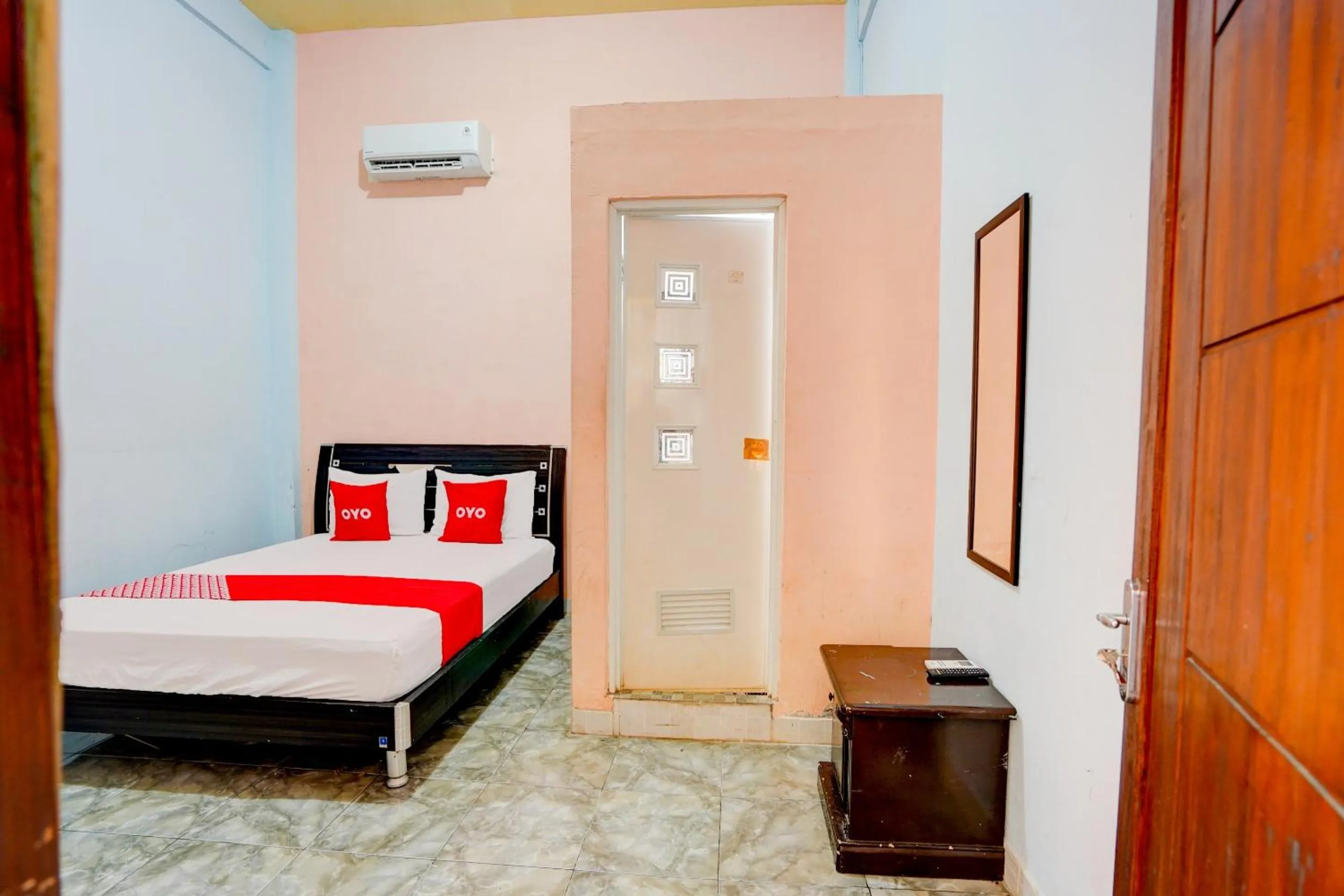 Bedroom, Bed in Hotel O Senja Syariah