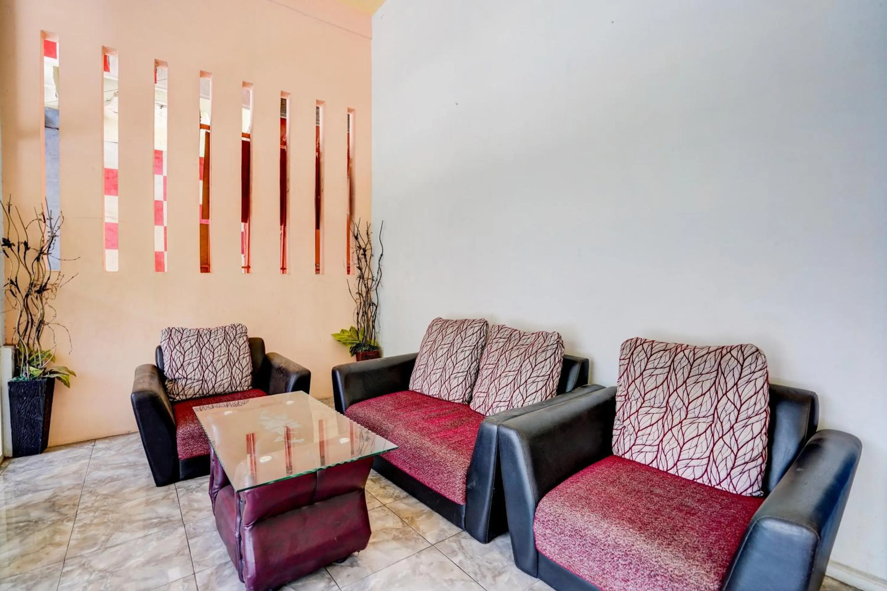 Lobby or reception in Hotel O Senja Syariah