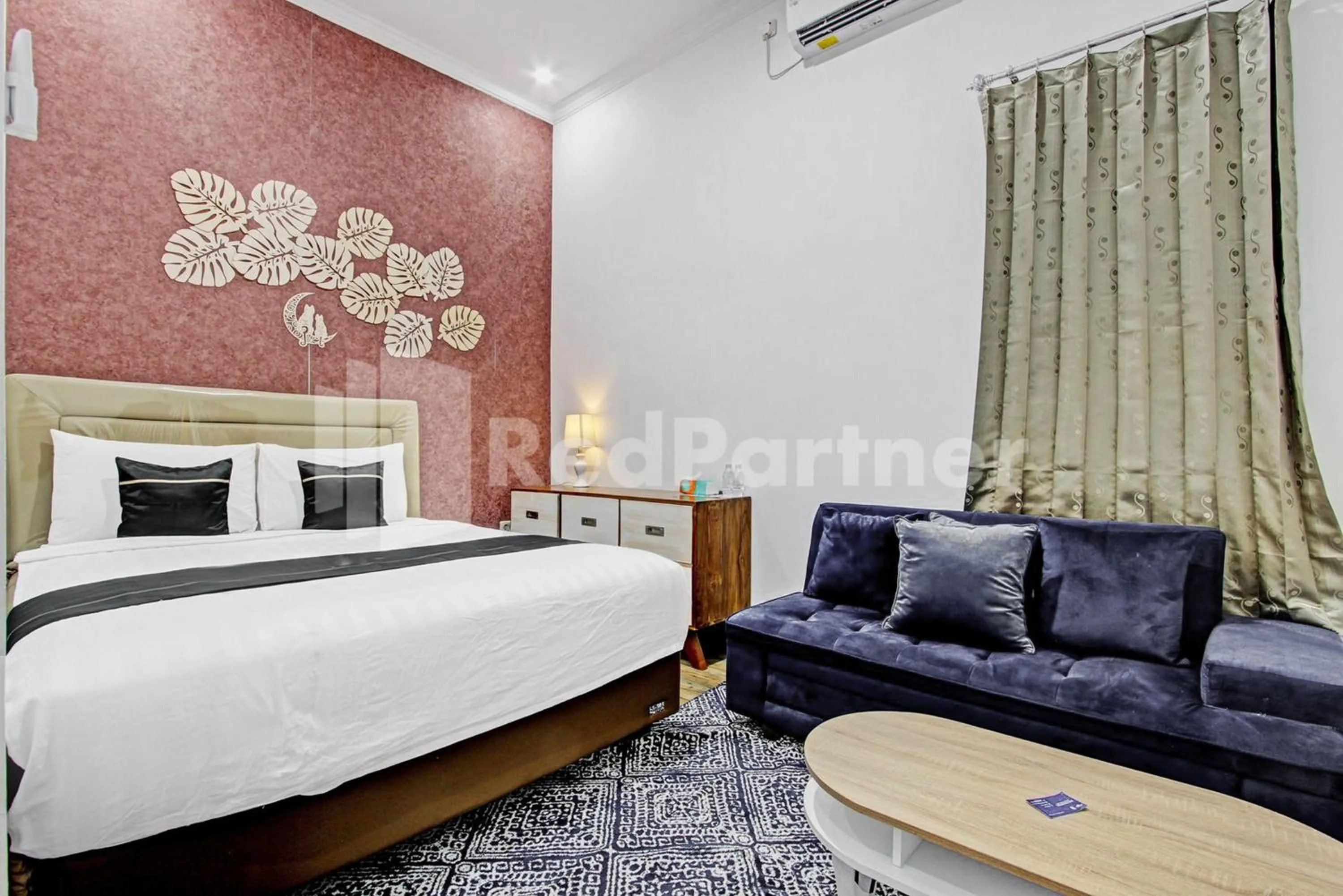 Bedroom, Bed in House n Coffee 55 Temanggung RedPartner