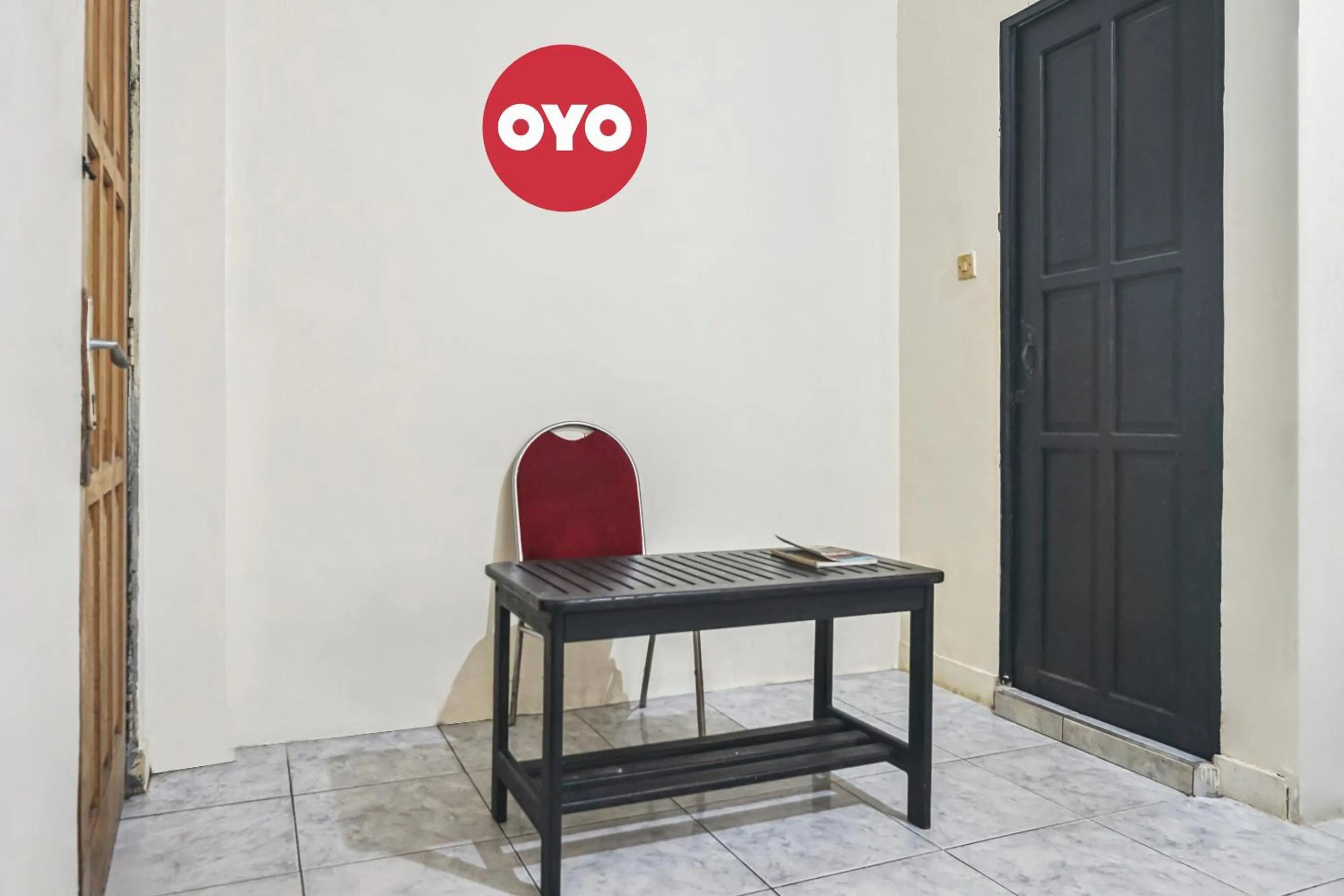 Lobby or reception in Hotel O Losmen Bahalap Syariah MarabahanNearSiring Marabahan (Ulek Barito)