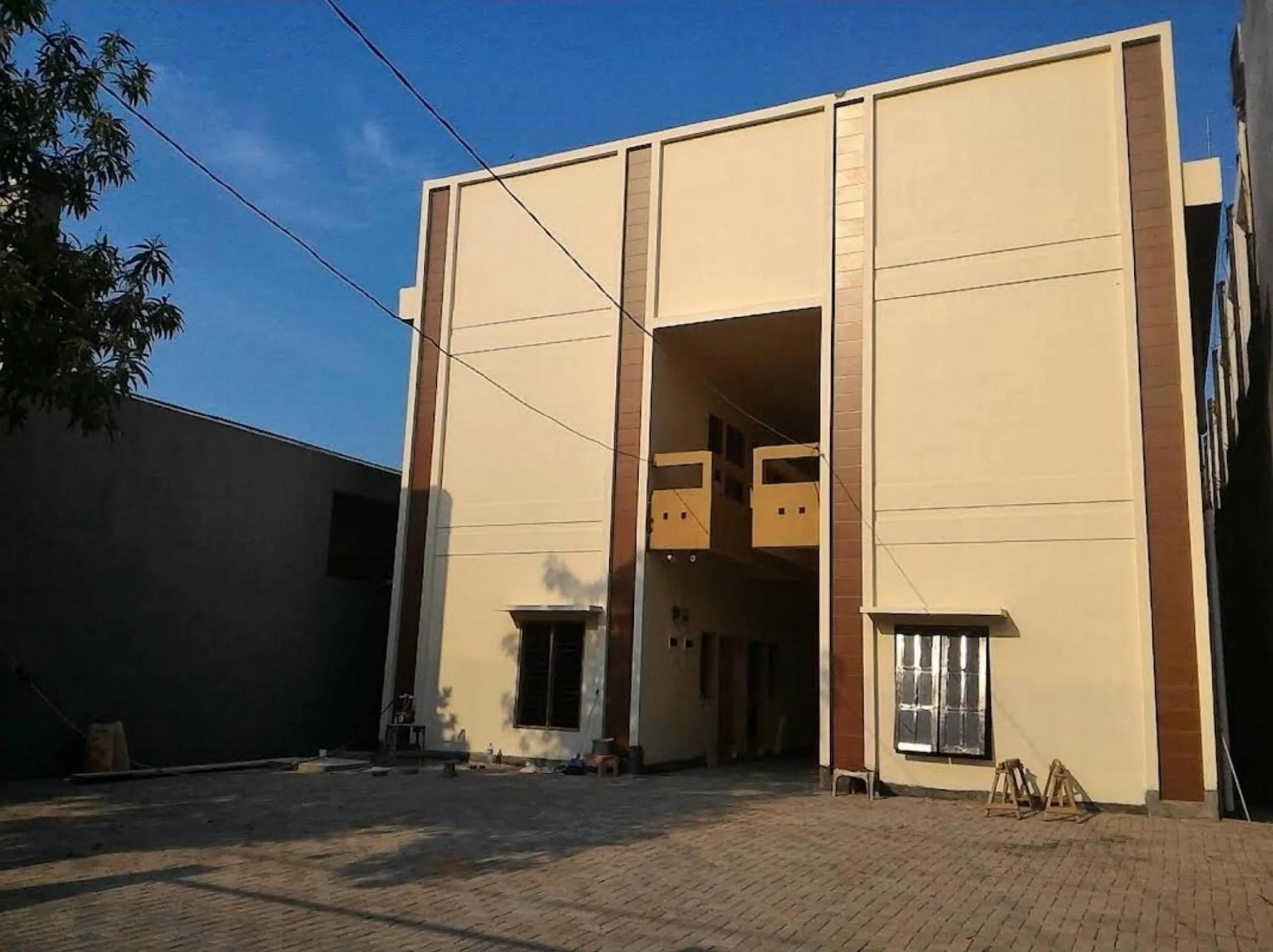 Facade/entrance in Hotel O Mahendra HomestayNearTaman Wisata Bukit Rurukan