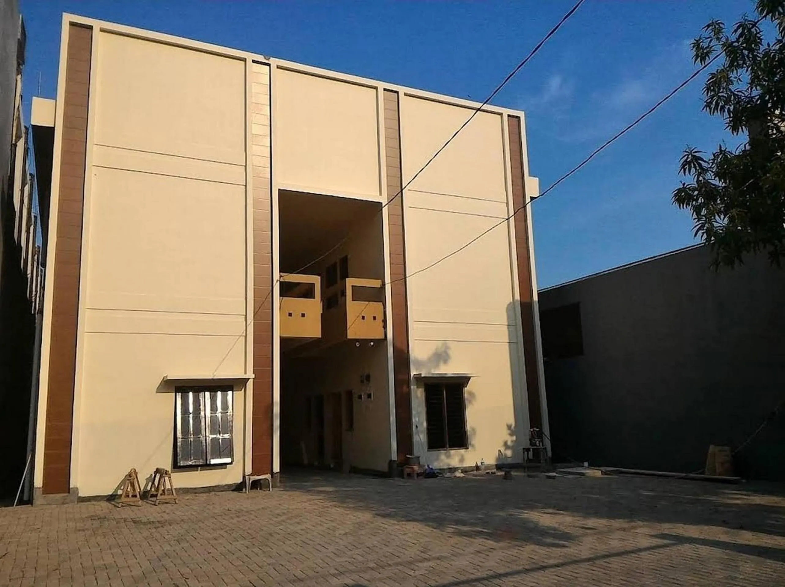 Facade/entrance in Hotel O Mahendra HomestayNearTaman Wisata Bukit Rurukan