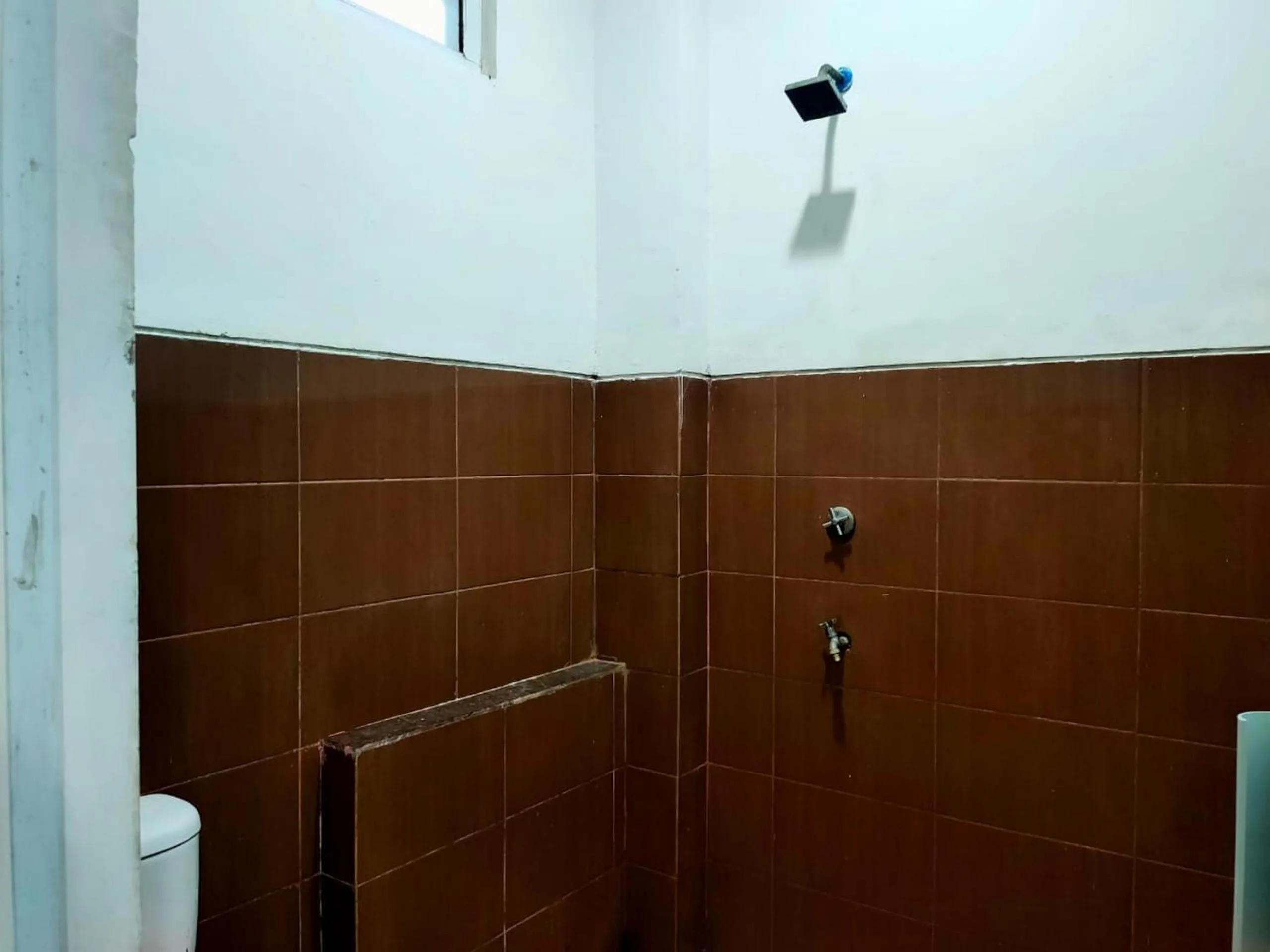 Bathroom in Hotel O Kost 3 Kelor Syariah