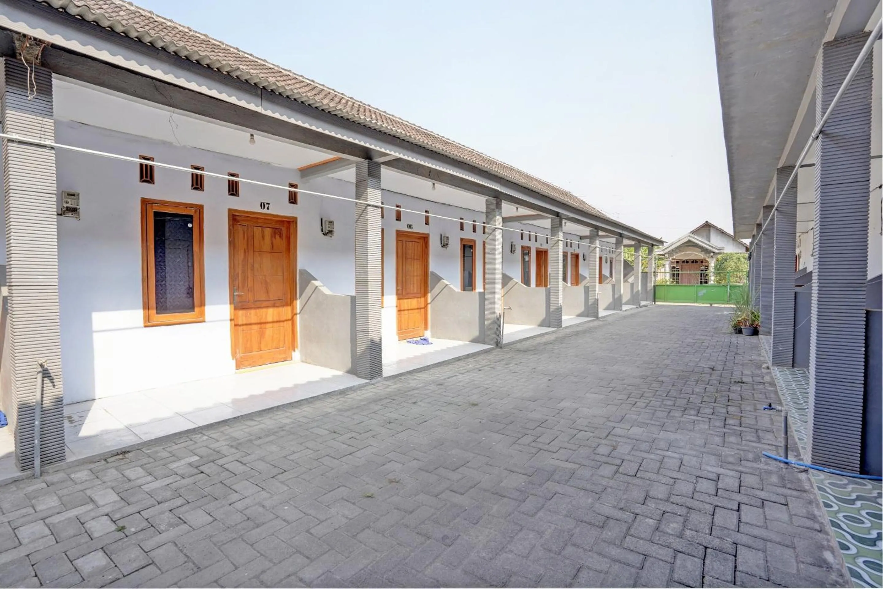 Lobby or reception in Hotel O Surya Indah Homestay Syariah