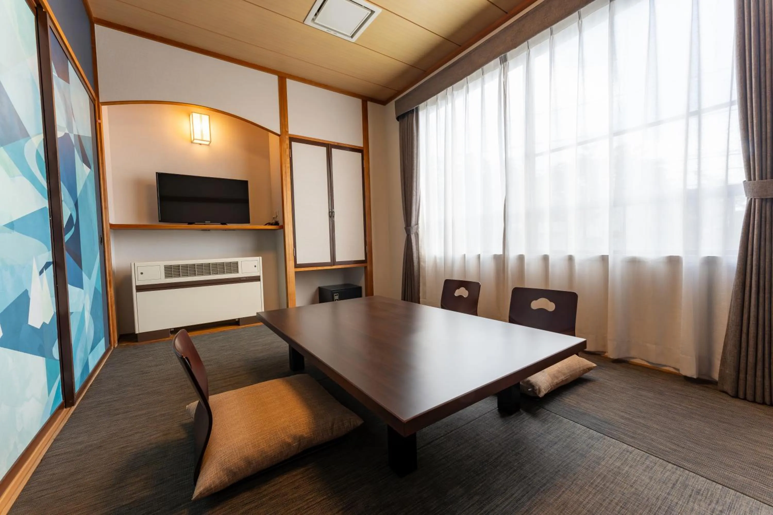 Photo of the whole room in KAMENOI HOTEL Kusatsu Yubatake