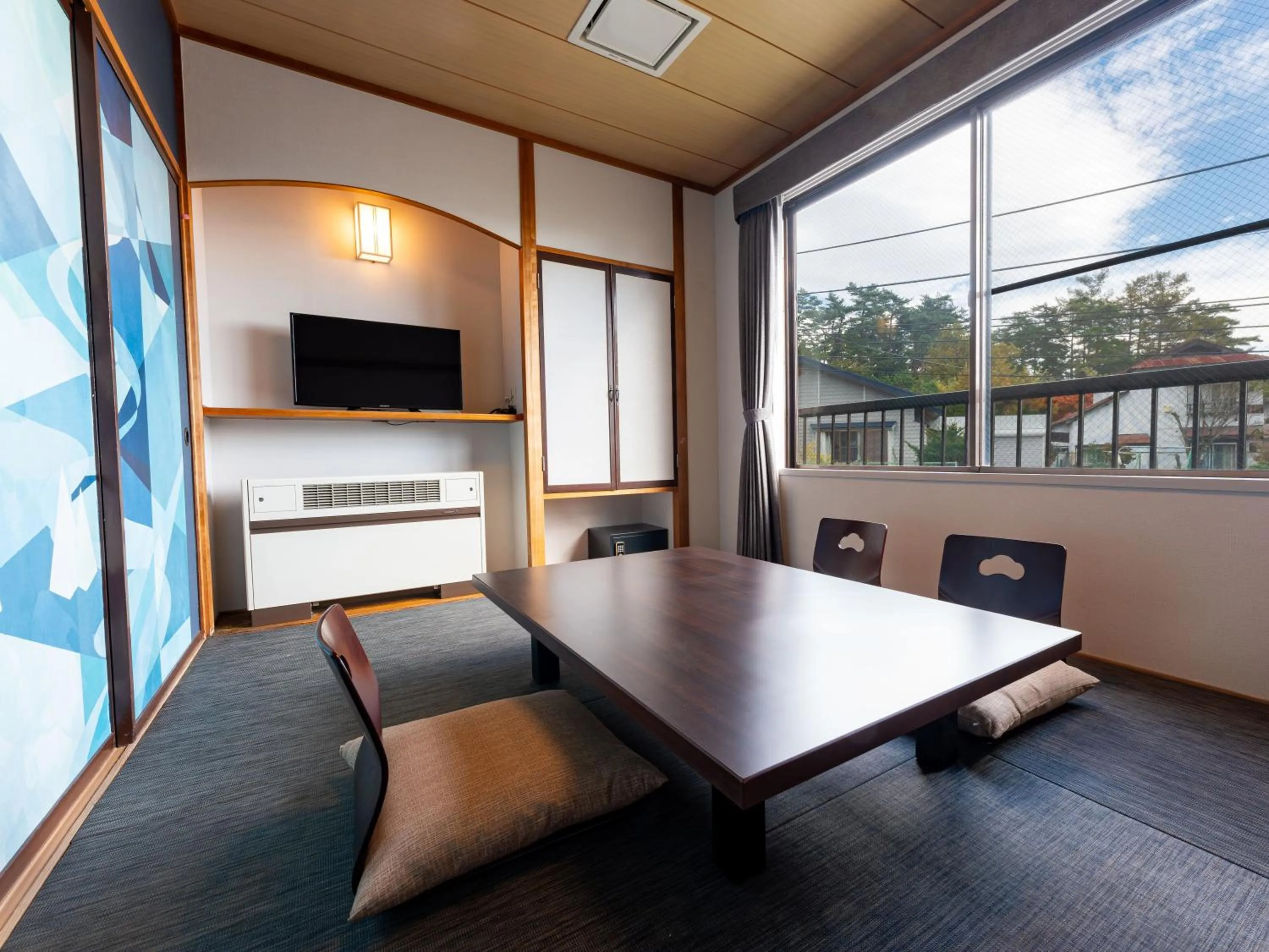 Photo of the whole room in KAMENOI HOTEL Kusatsu Yubatake