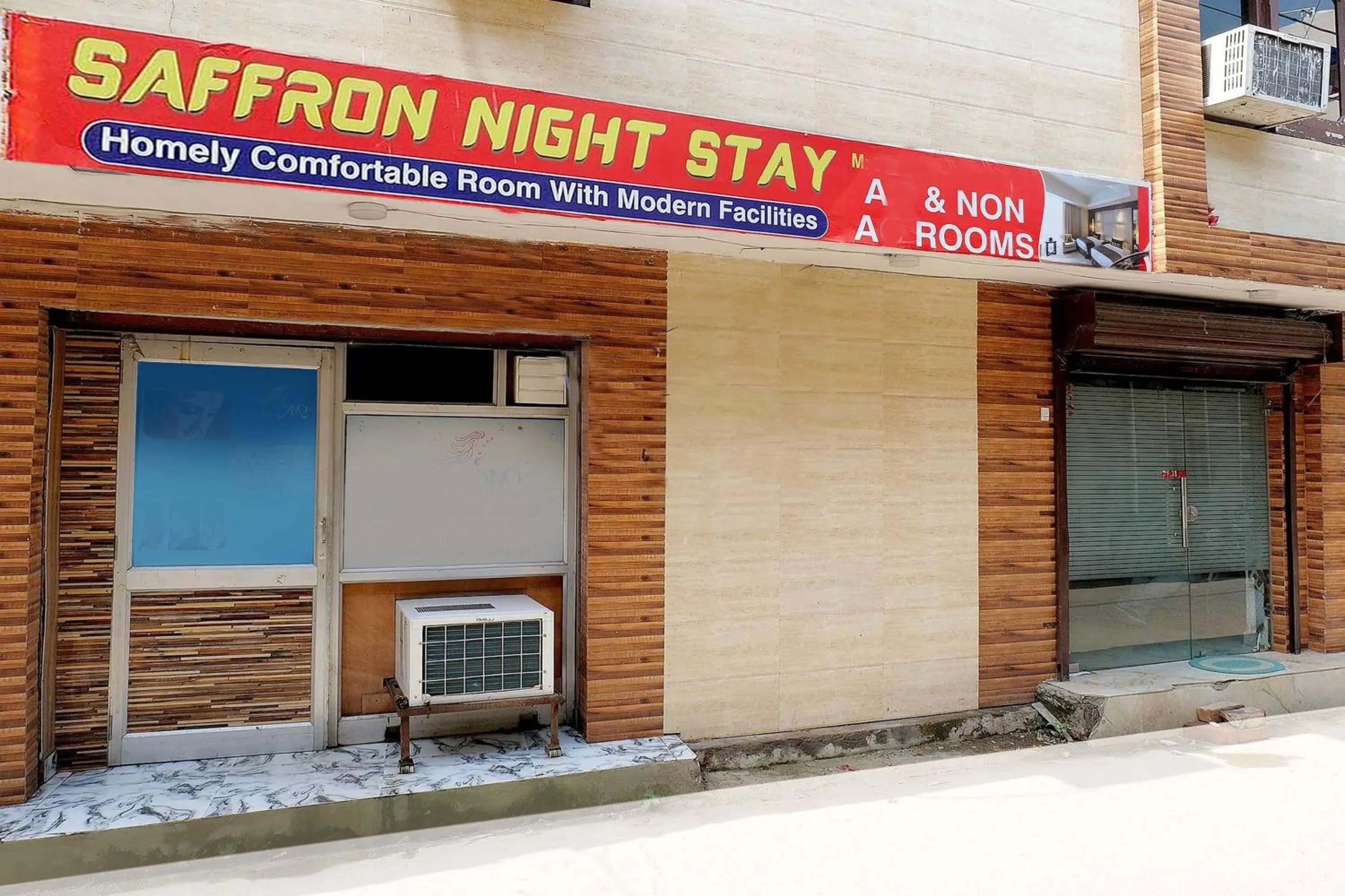 Facade/entrance in Hotel O Saffron Night Stay