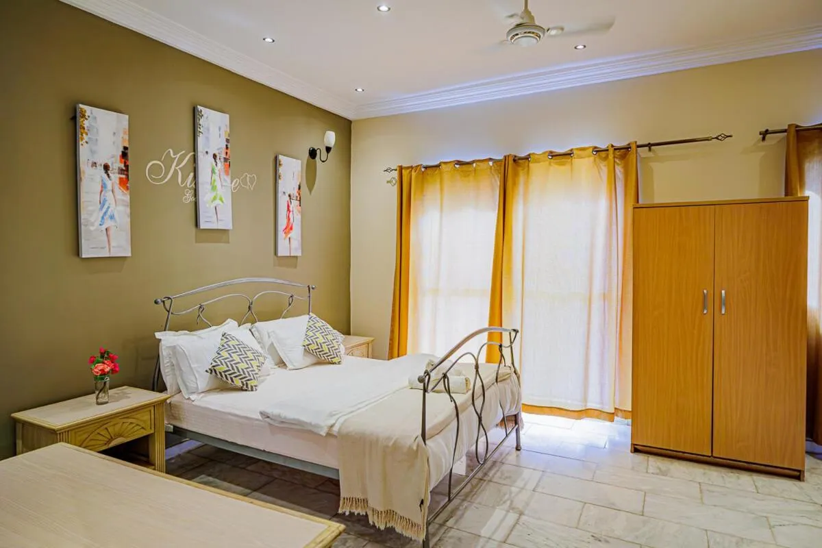 Bedroom, Bed in Ocean Villa Heights