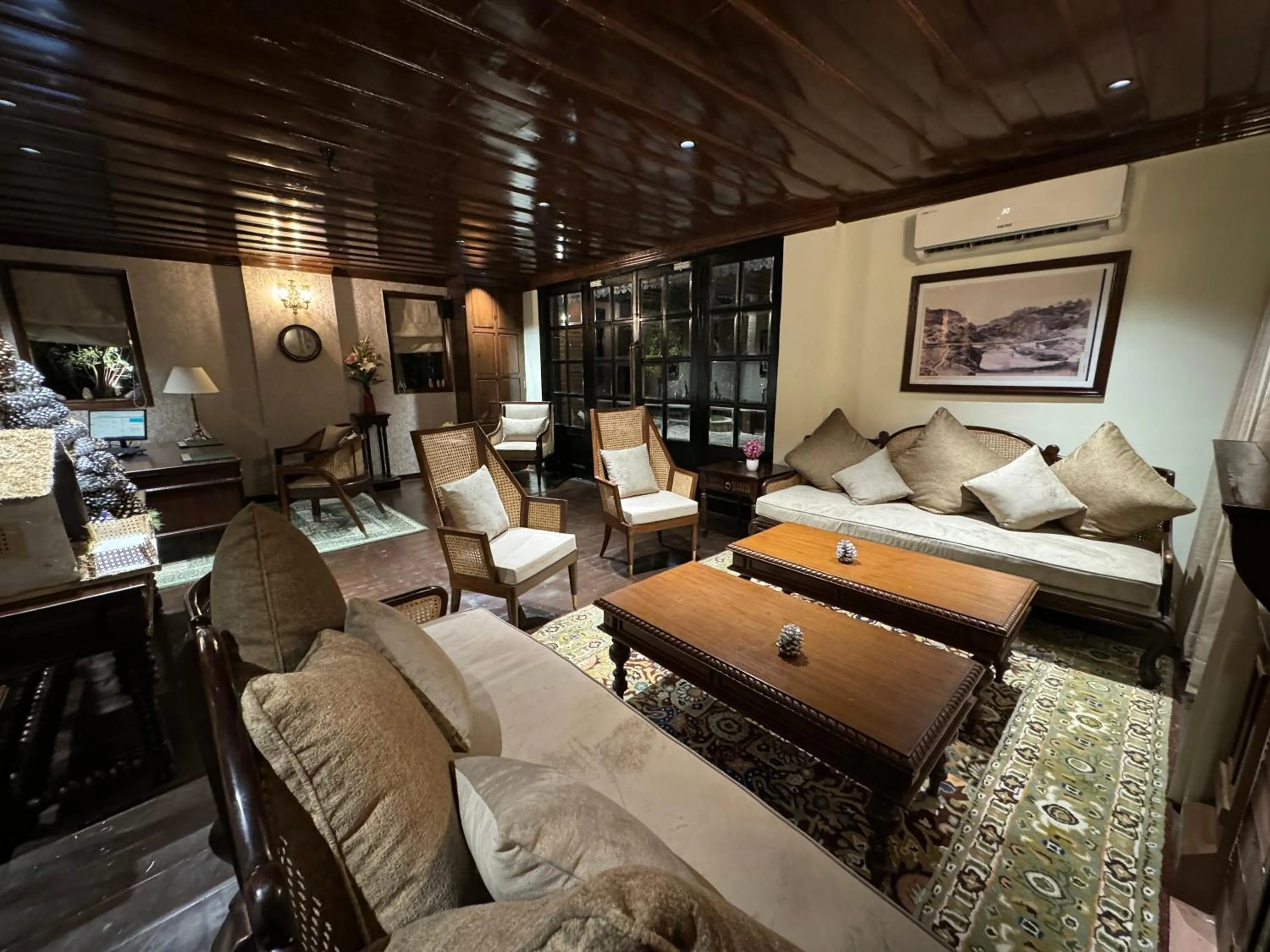 Lobby or reception in Brij Anayra Dharamshala - A Himalayan Luxury Retreat