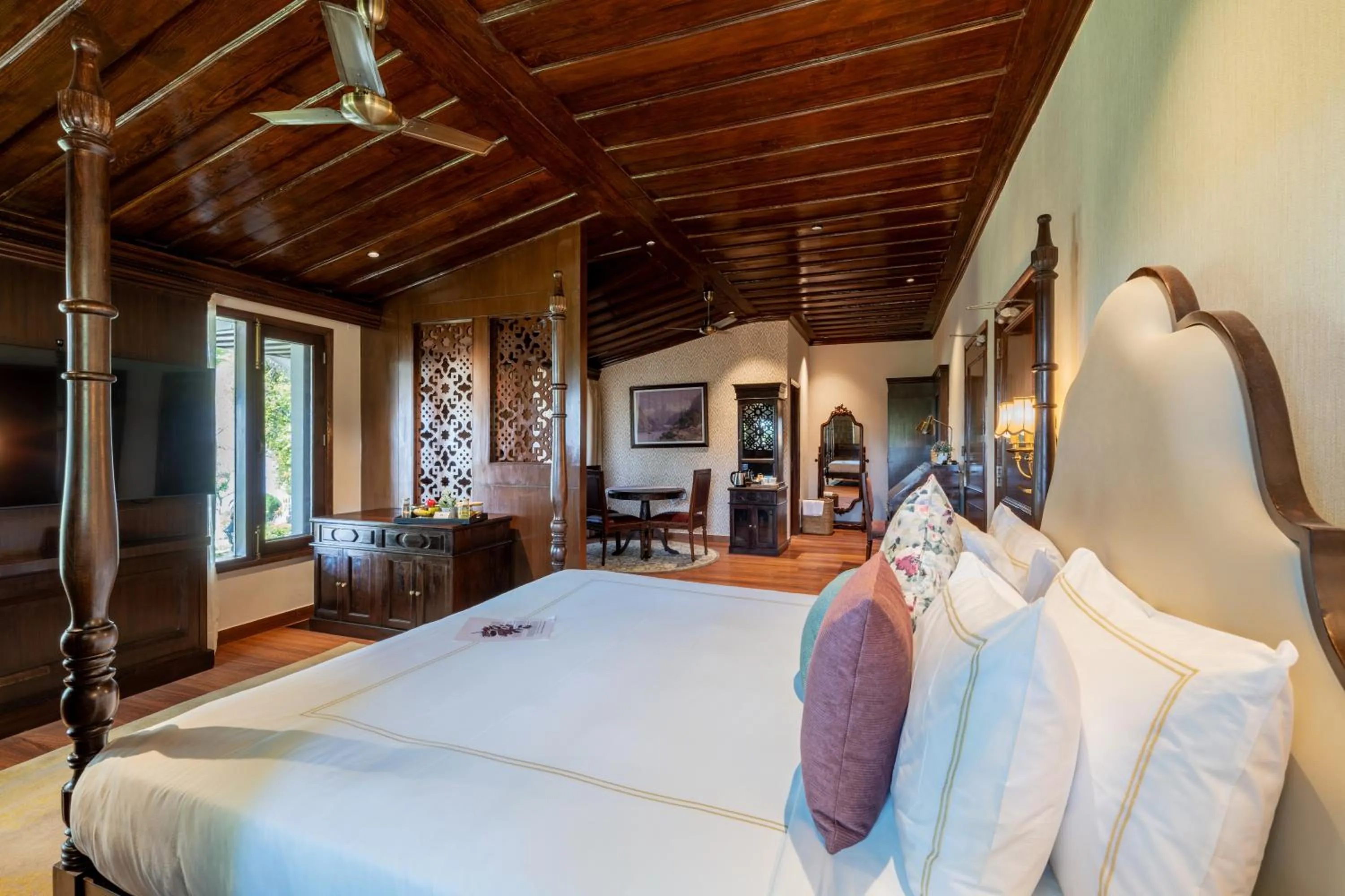 Bedroom, Bed in Brij Anayra Dharamshala - A Himalayan Luxury Retreat