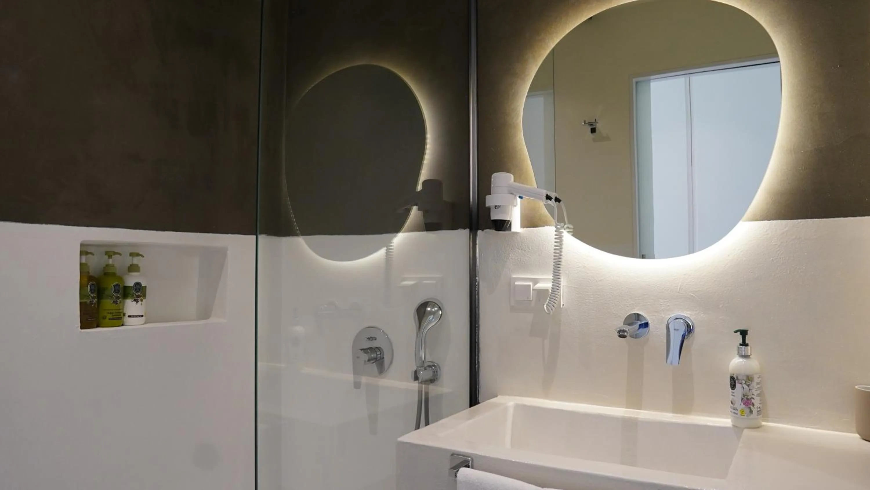 Bathroom in House Of Marmaris