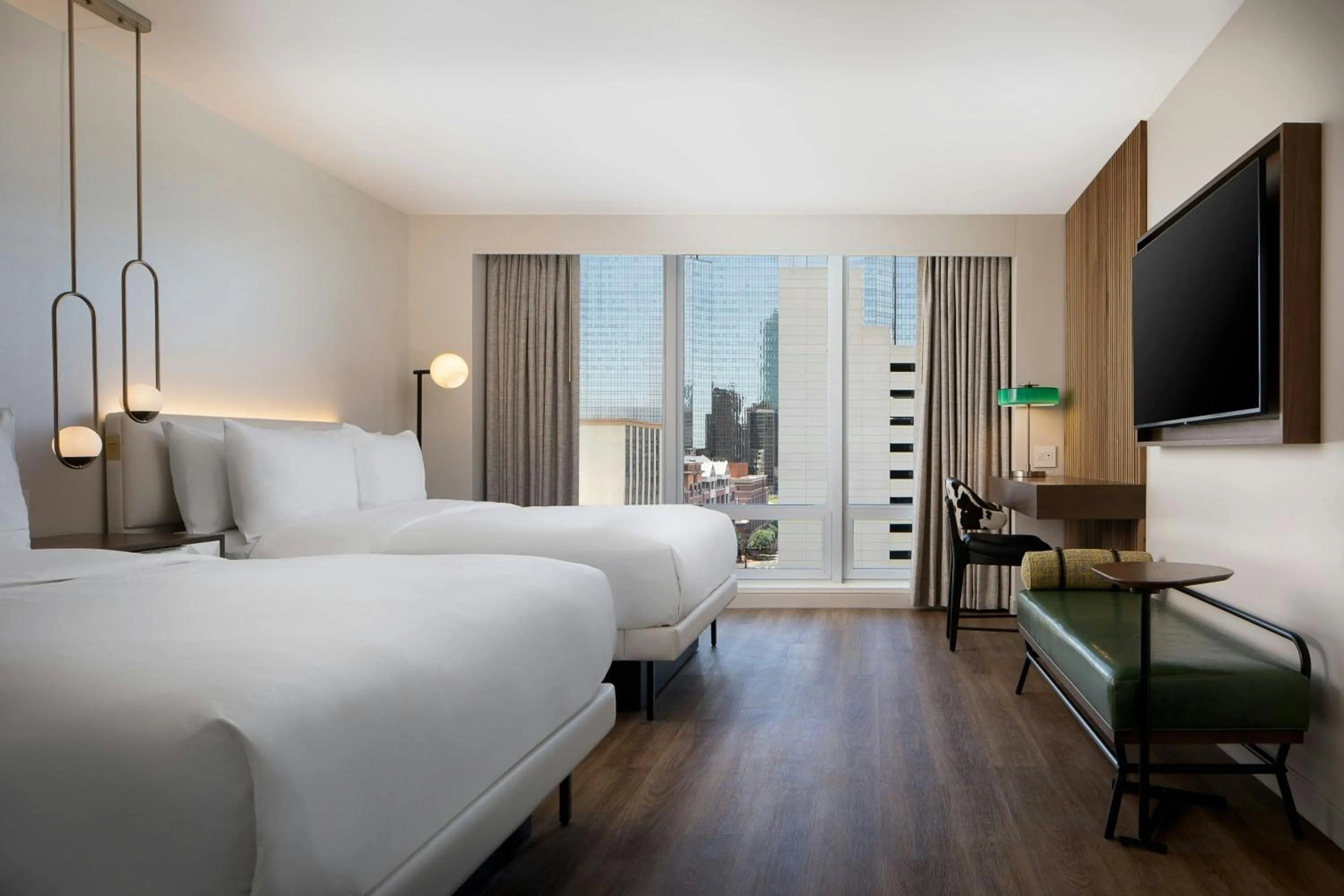 Photo of the whole room, Bed in Le Meridien Fort Worth Downtown