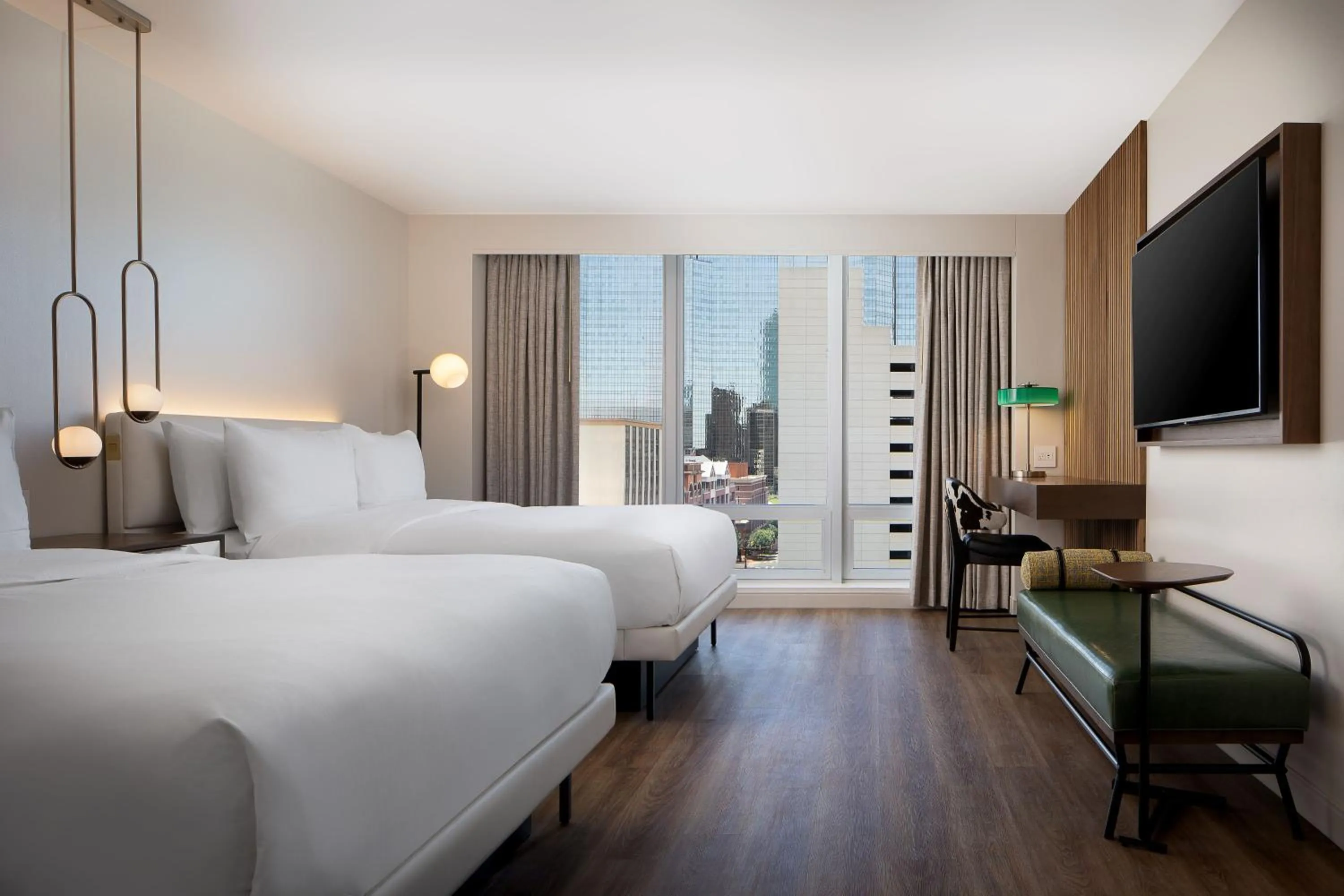 Guests, Bed in Le Meridien Fort Worth Downtown