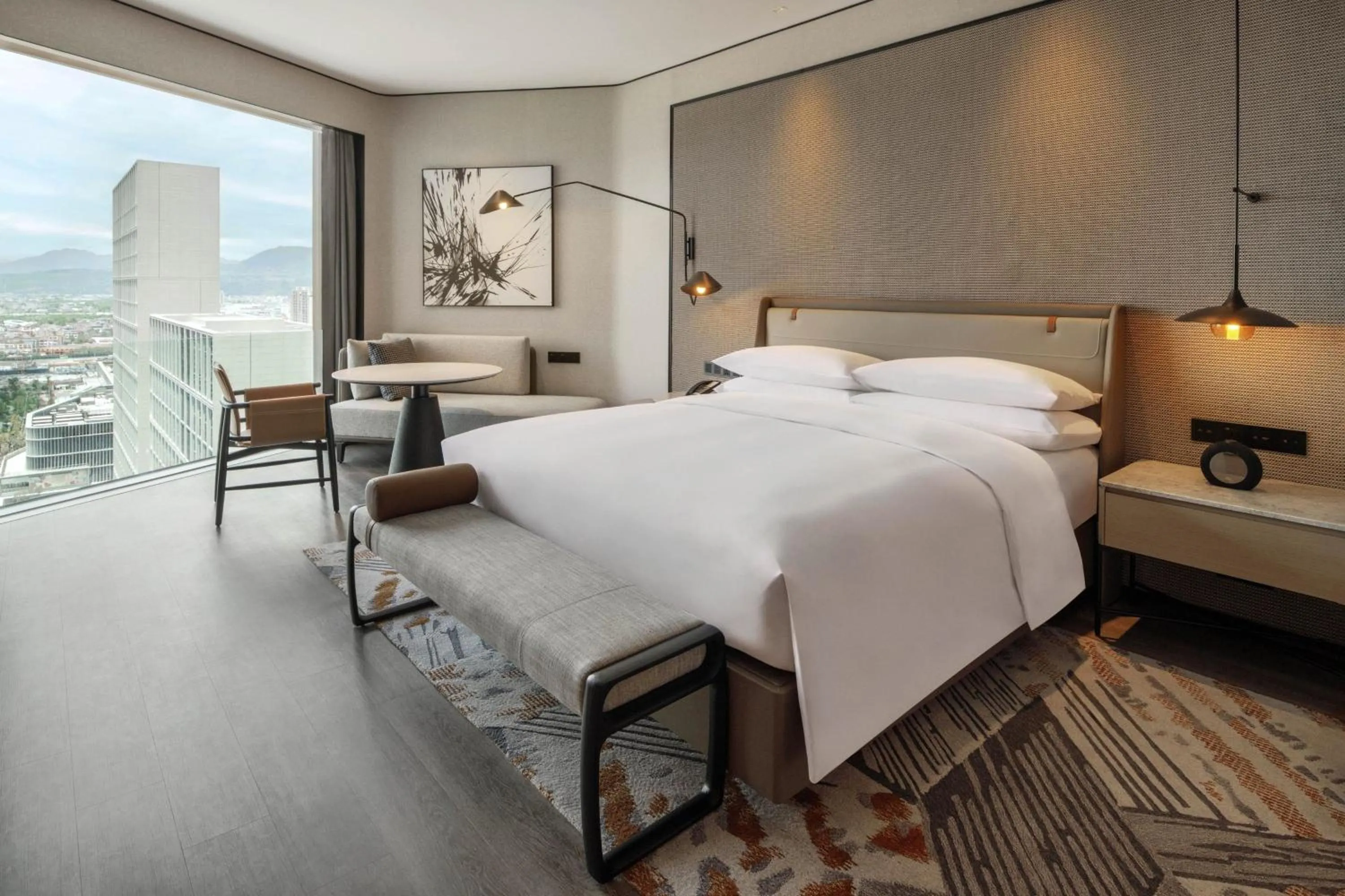 Photo of the whole room, Bed in Sheraton Taizhou