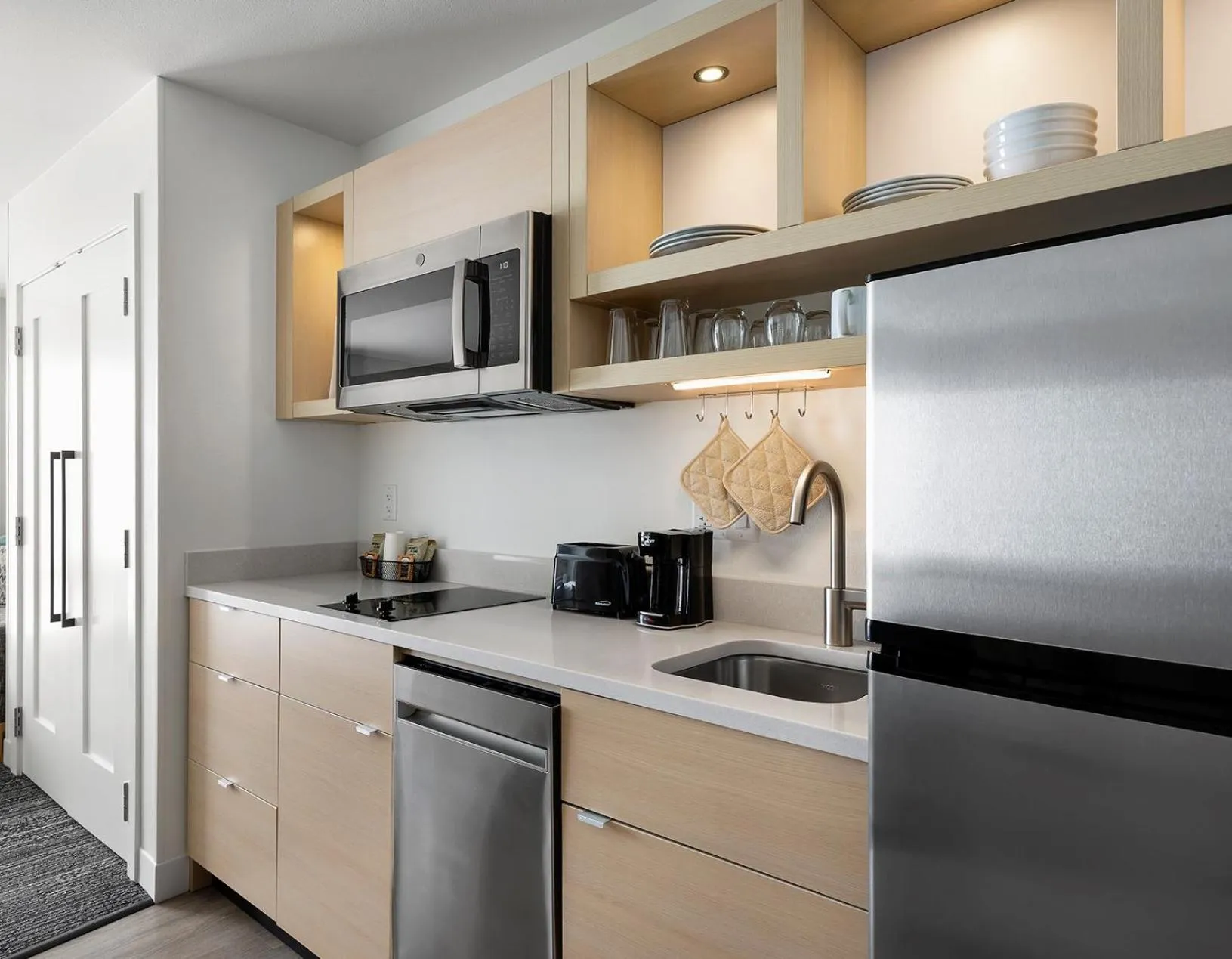 kitchen in TownePlace Suites by Marriott Iron Mountain