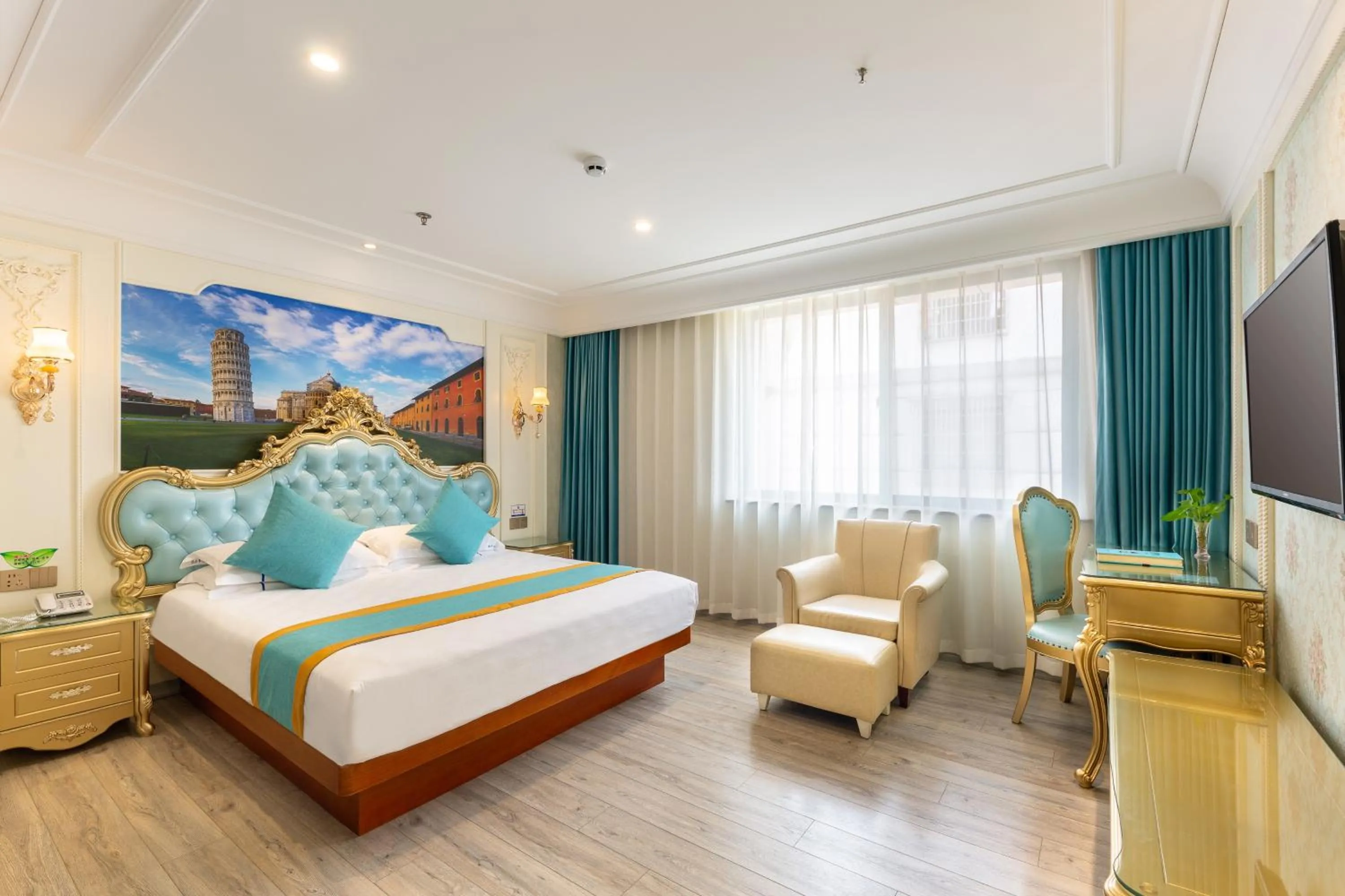 Bed in Yiwu Defeng Hotel