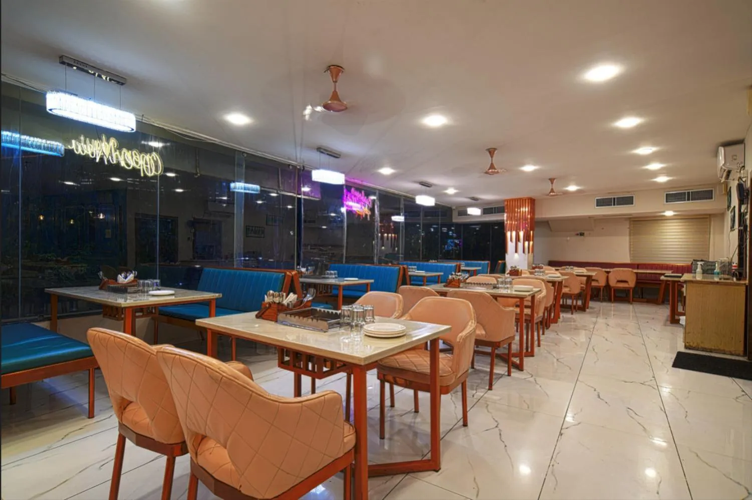 Restaurant/places to eat in The Grand Tara