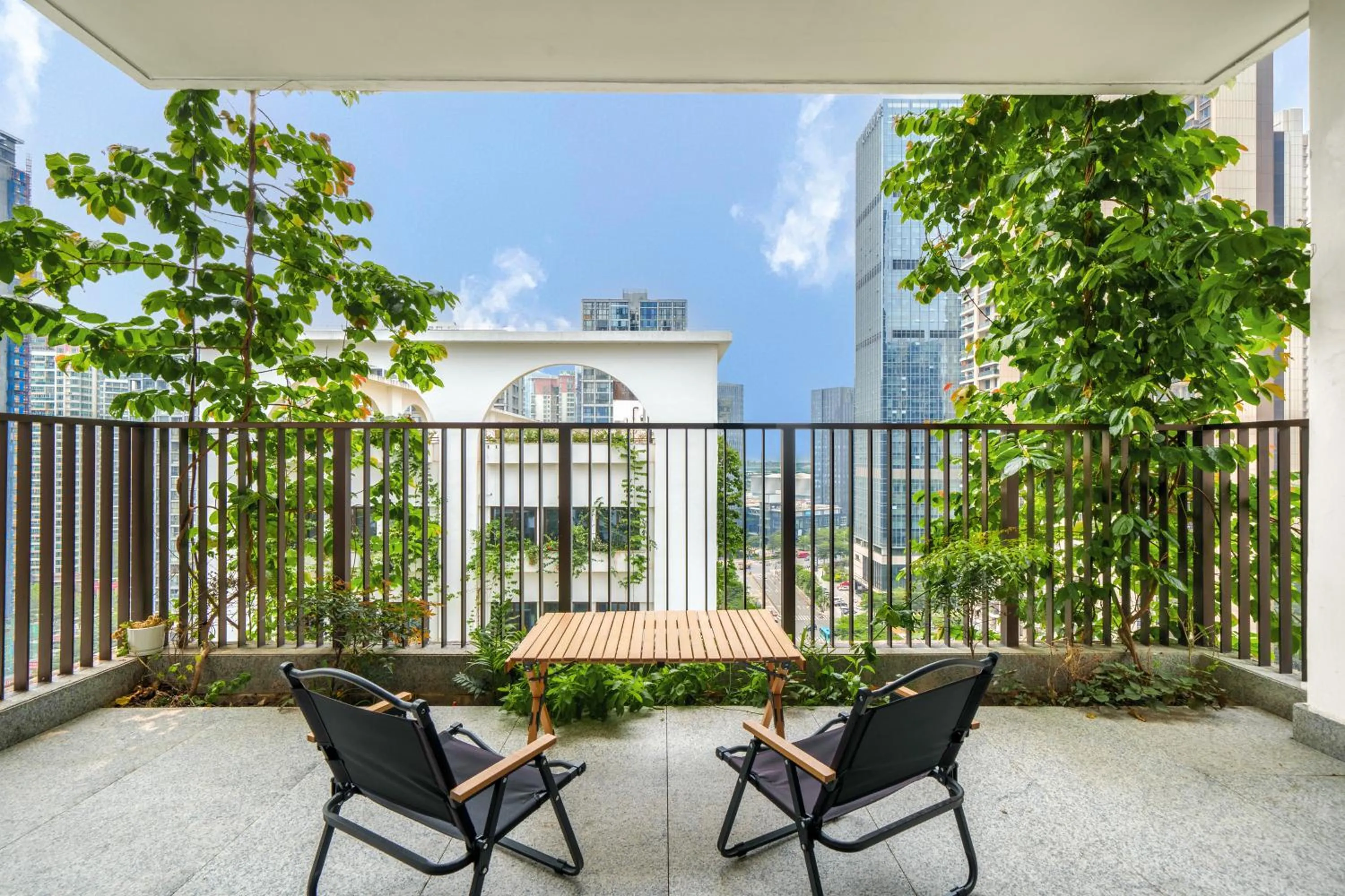 Balcony/Terrace in Wutong Hotel Apartment Bao'an Center