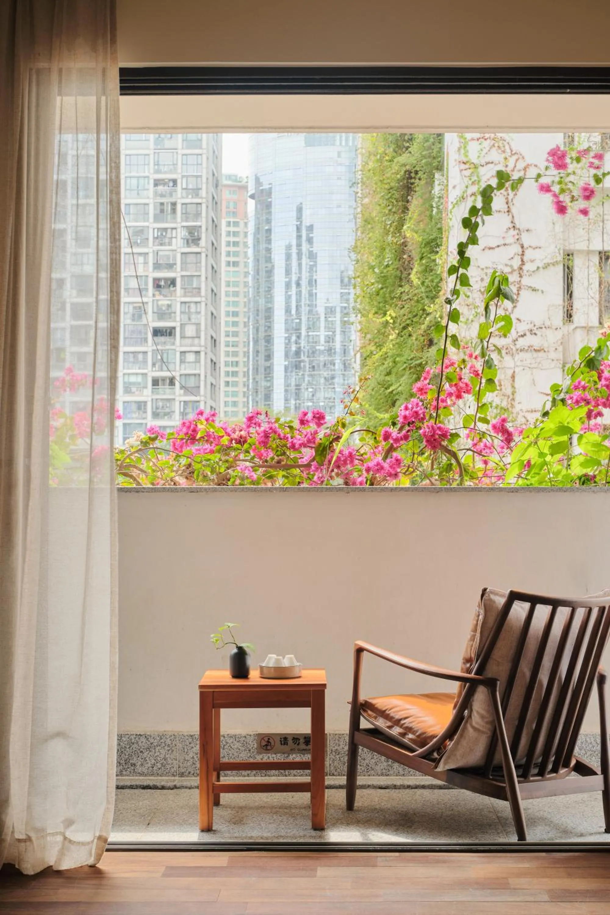 Balcony/Terrace in Wutong Hotel Apartment Bao'an Center