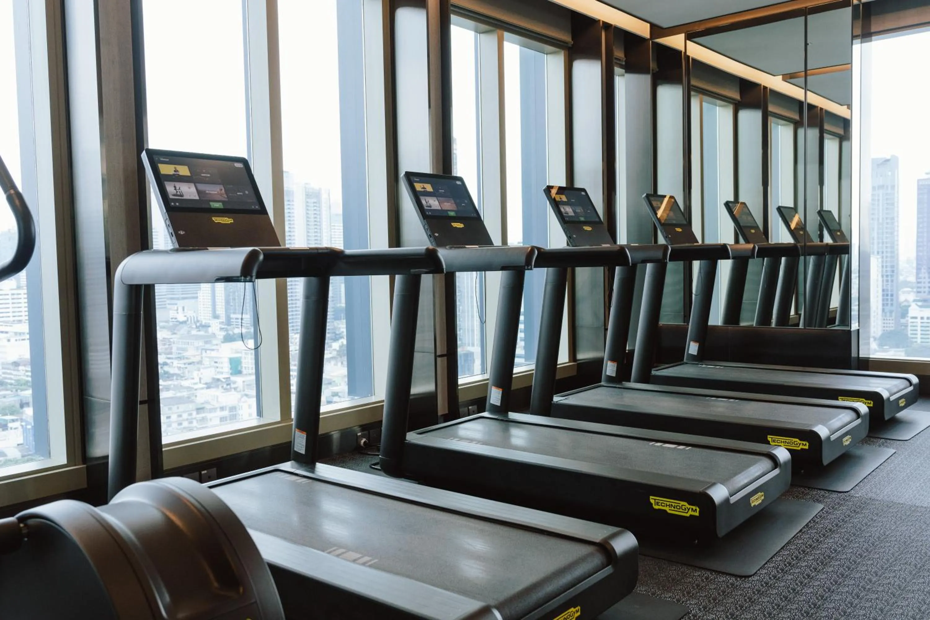 Fitness centre/facilities in Grande Centre Point Surawong Bangkok